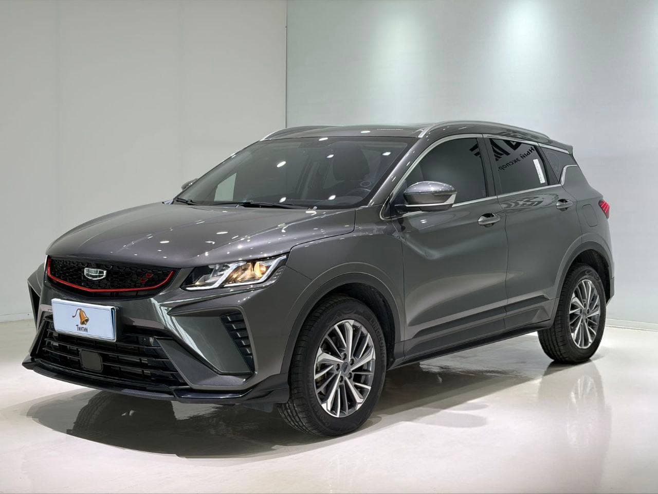 Geely Coolray - 1
