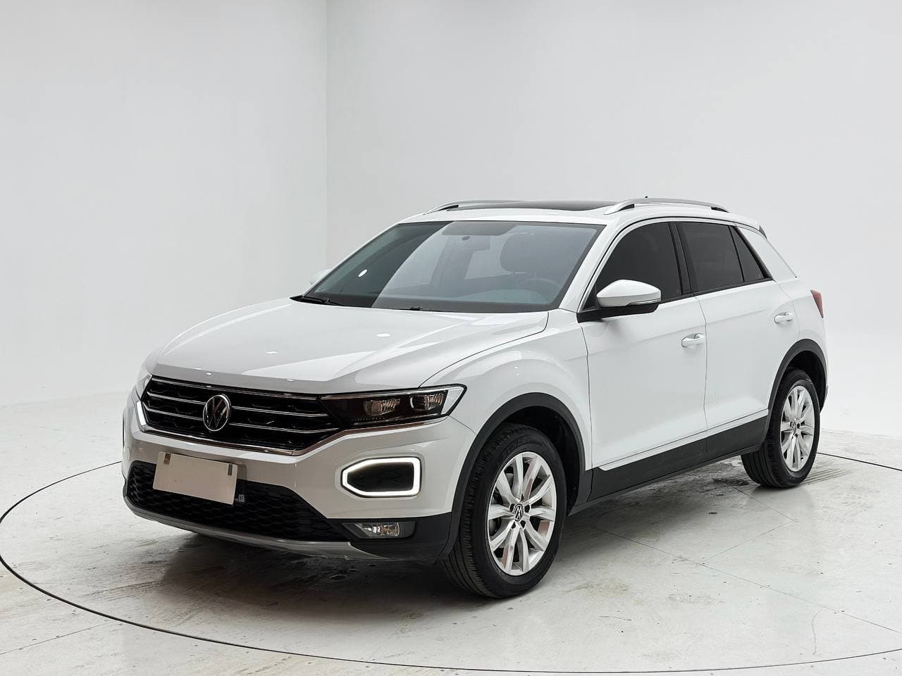 Volkswagen T-Roc - 1