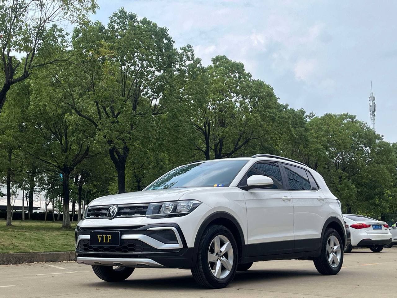 Volkswagen T-Cross - 1