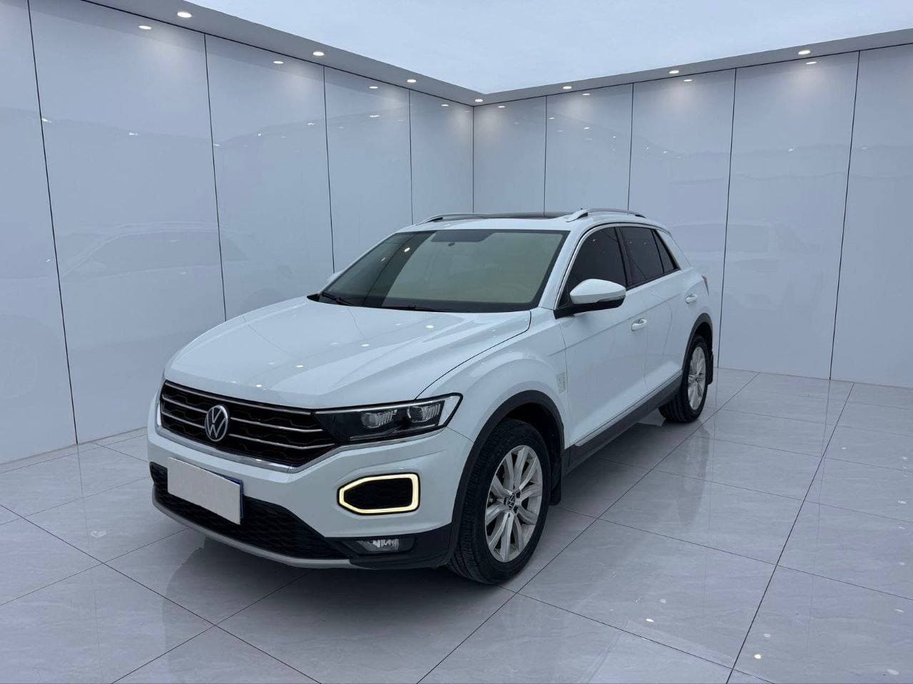 Volkswagen T-Roc - 1