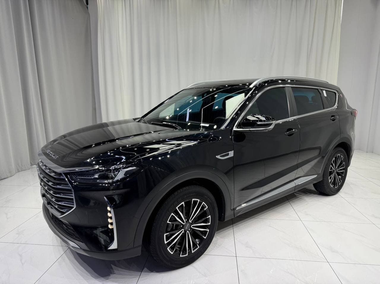Jetour X70+ - 1