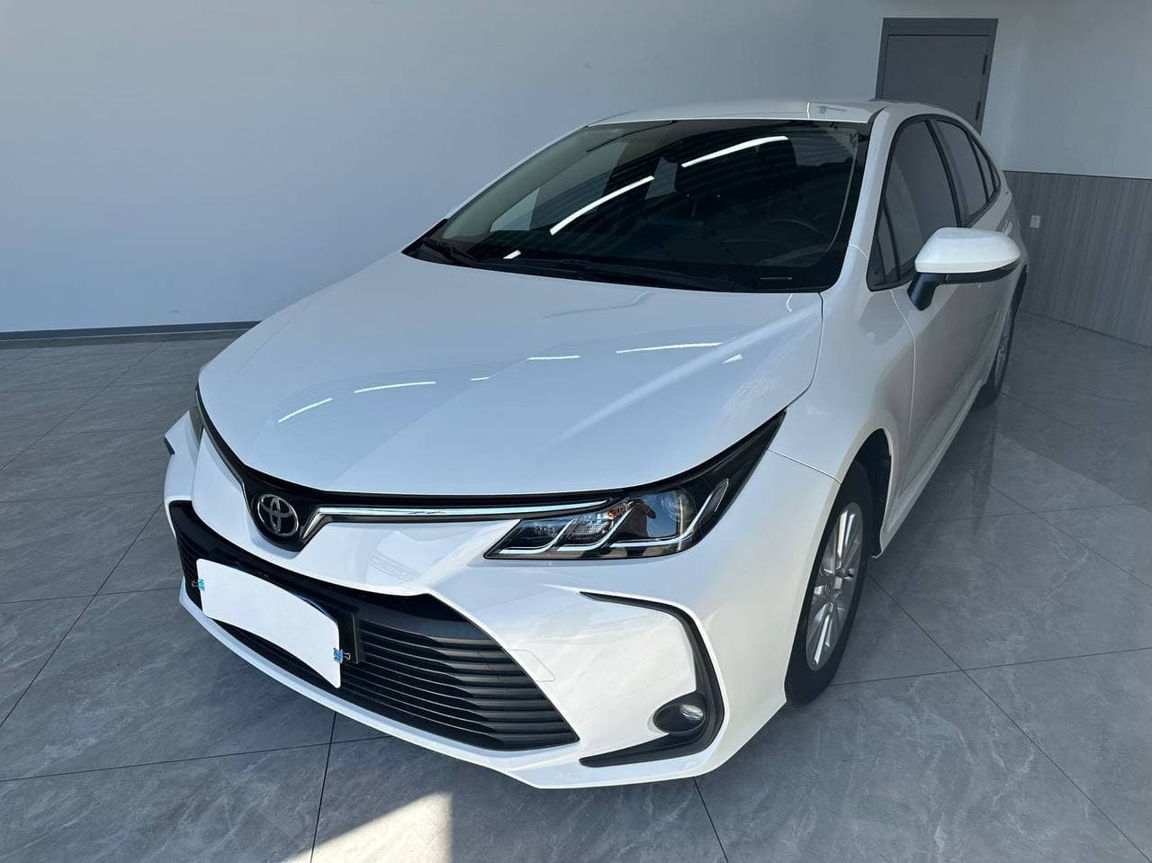 Toyota Corolla - 1