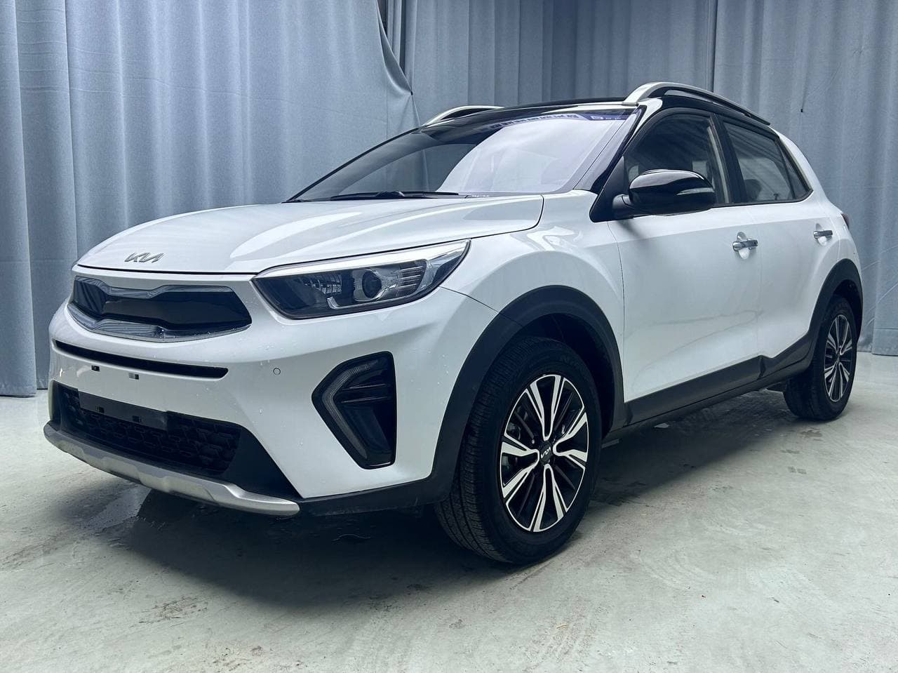 Kia KX1 - 1