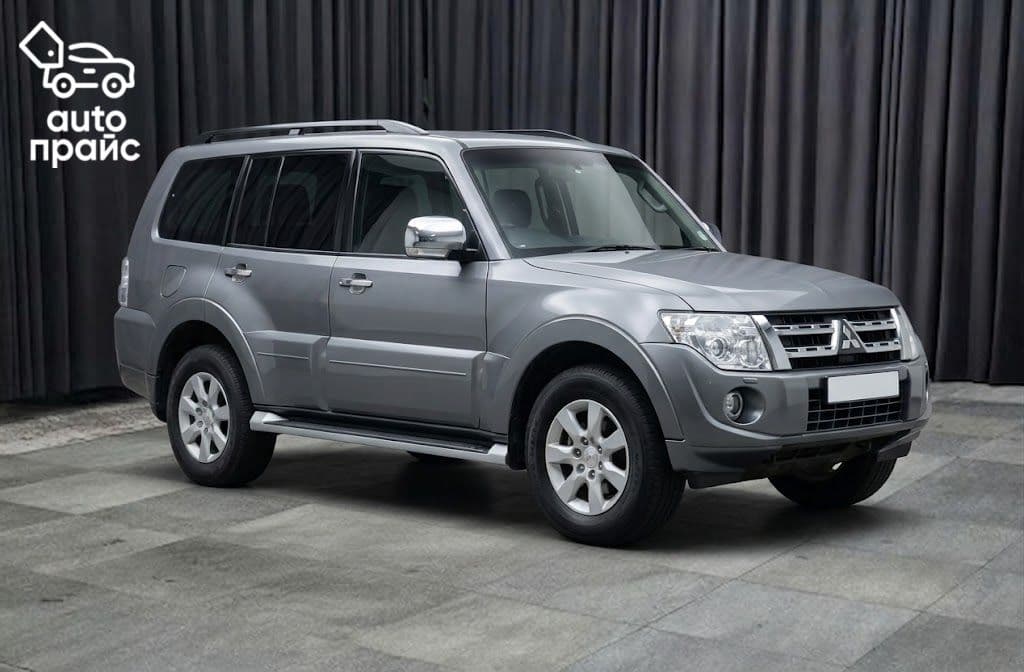 Mitsubishi Pajero 2013 - 1