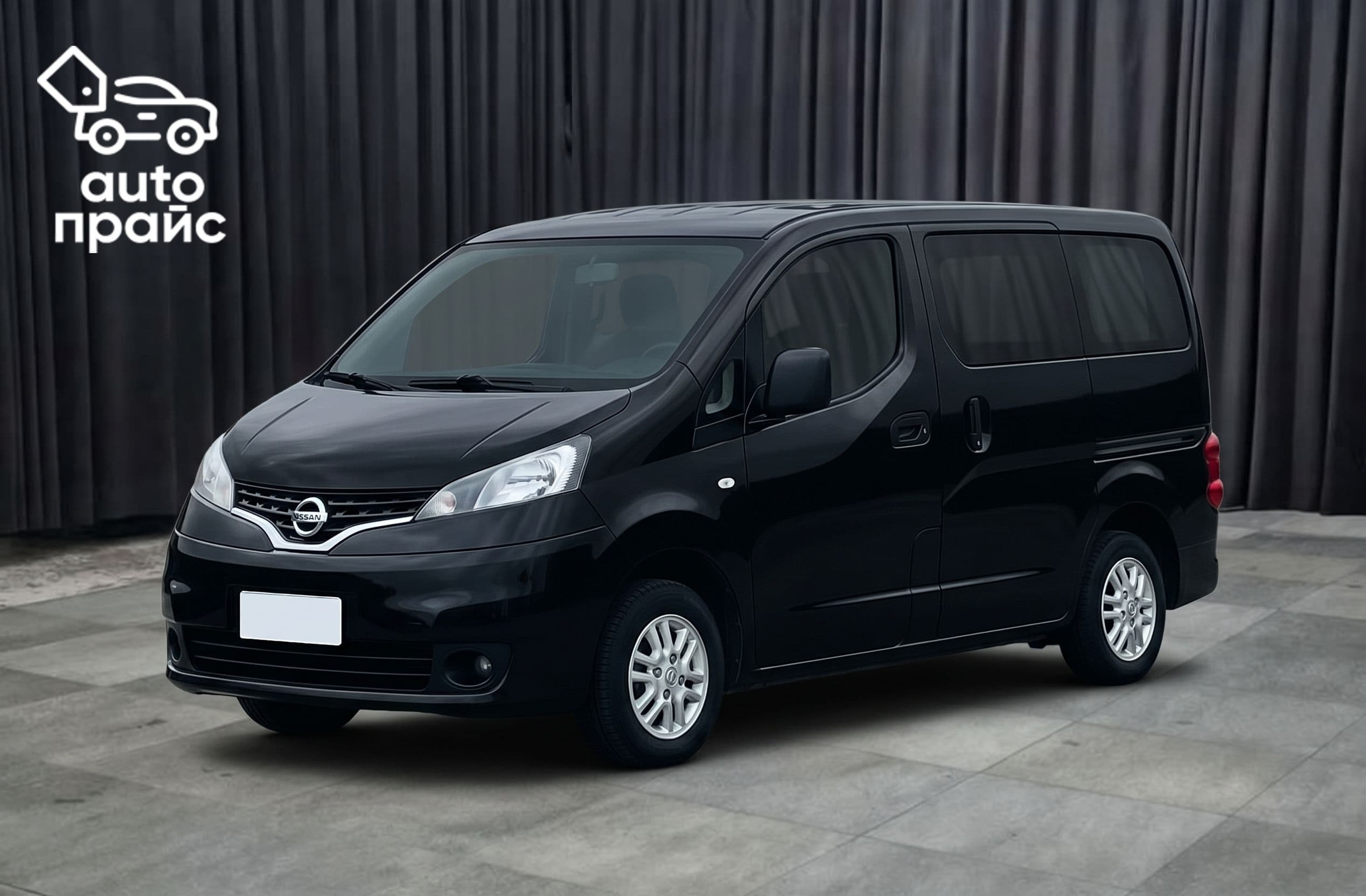 Nissan NV200 - 1
