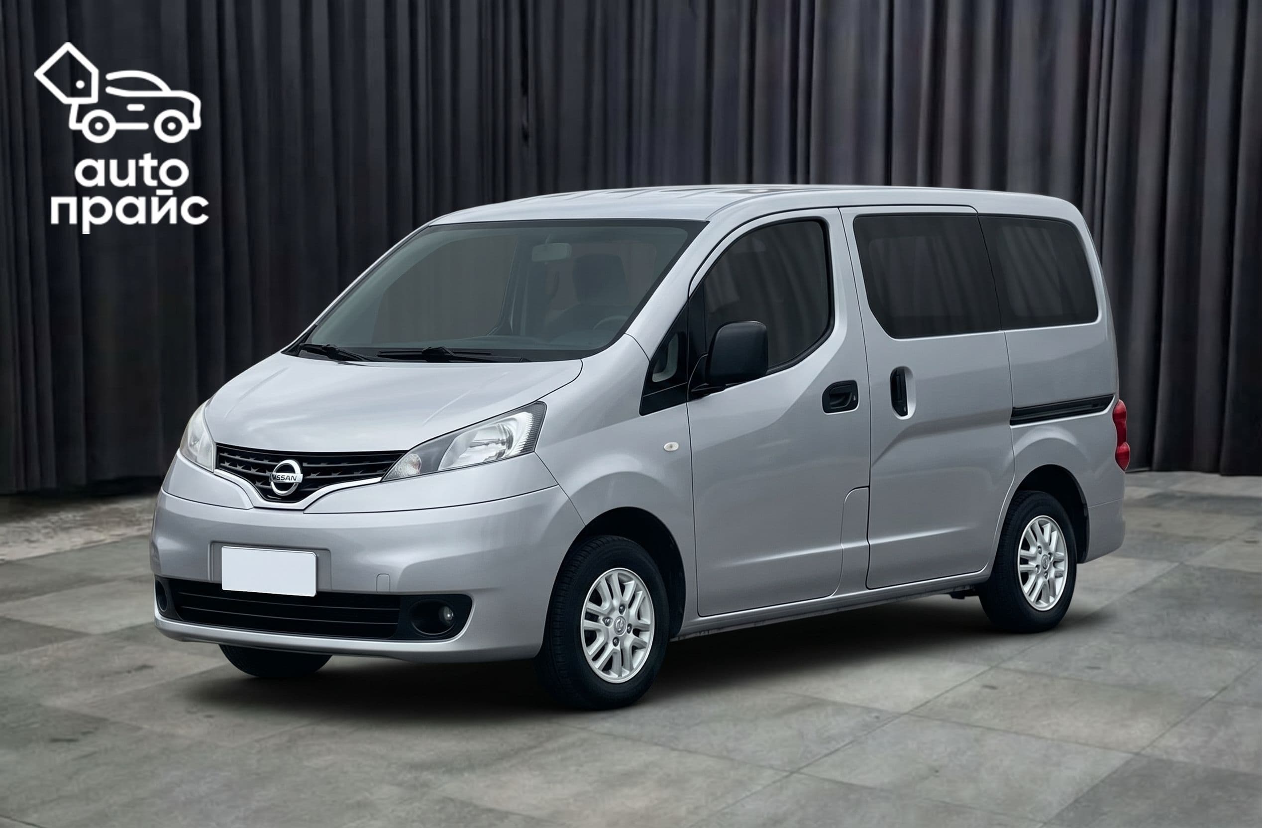 Nissan NV200 - 1