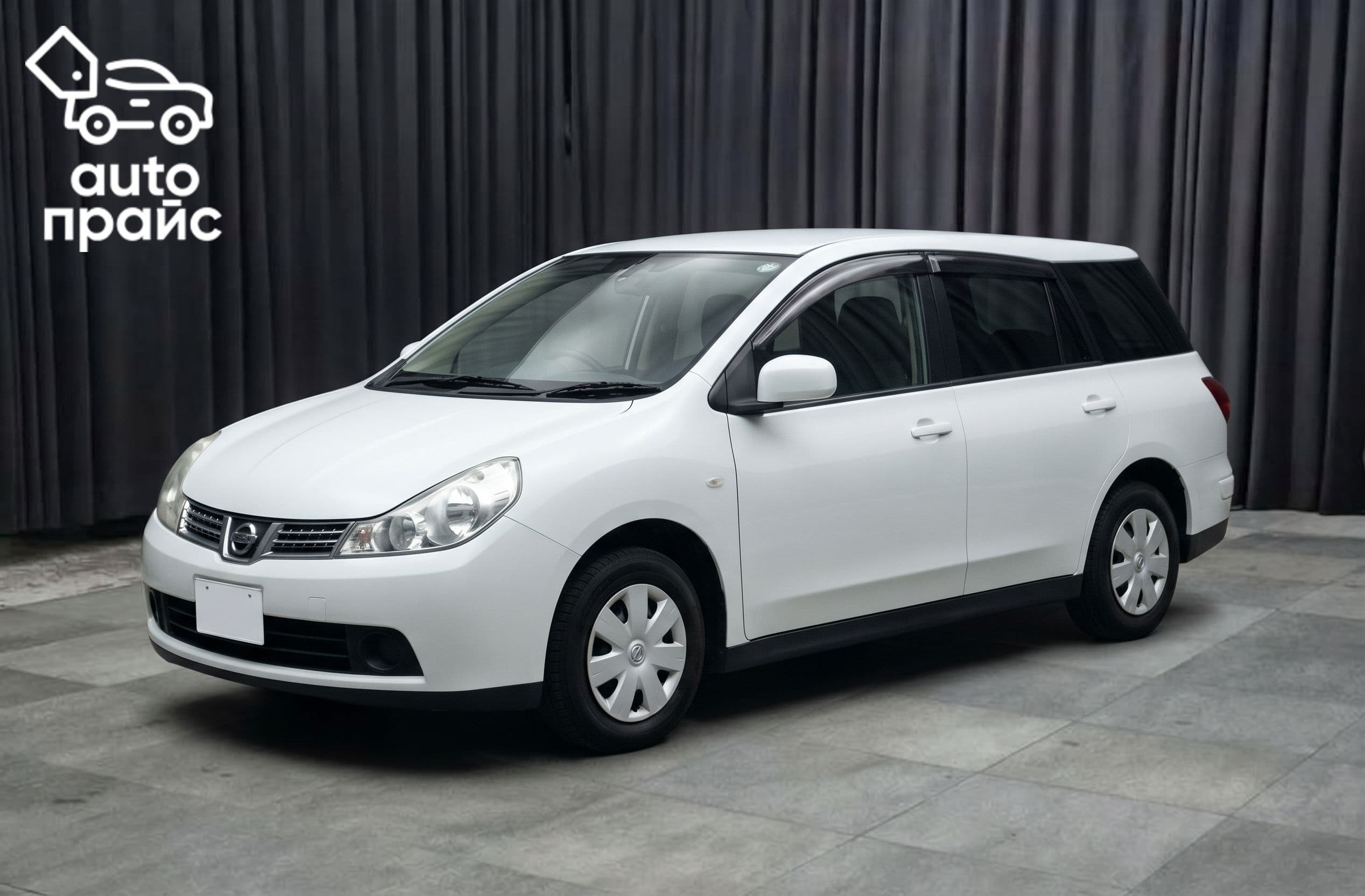 Nissan Wingroad - 1