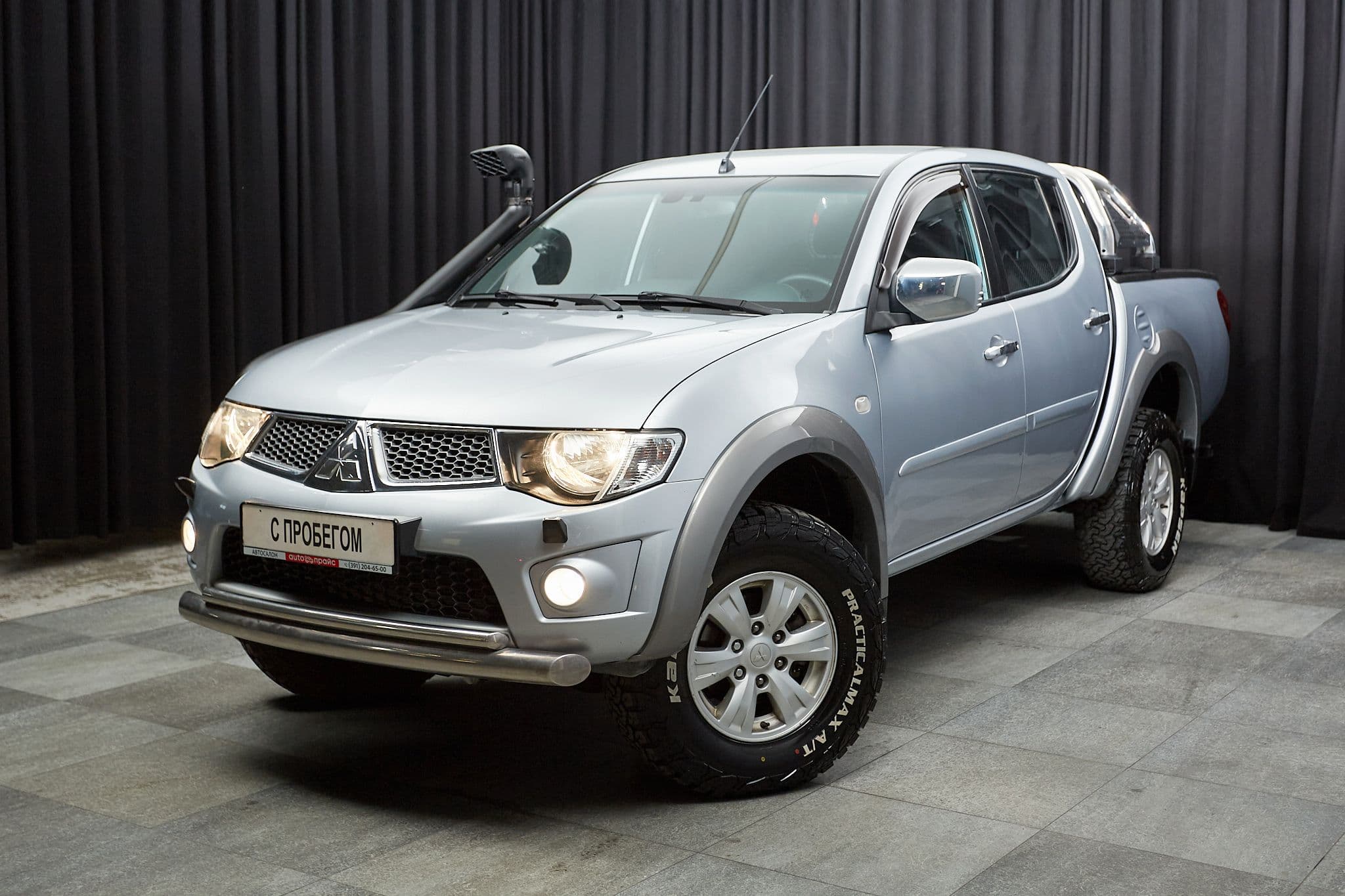 Mitsubishi L200 - 1