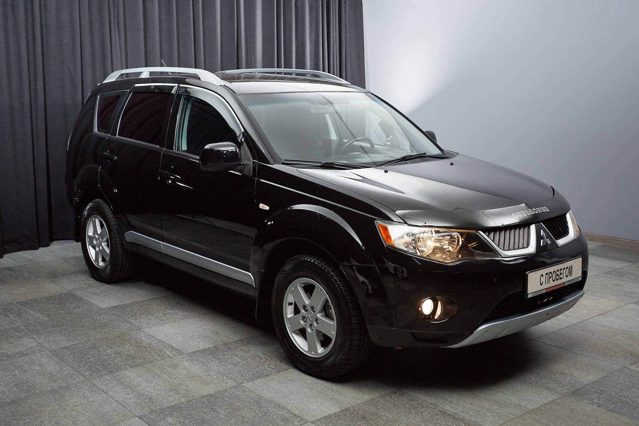 Mitsubishi Outlander - 3