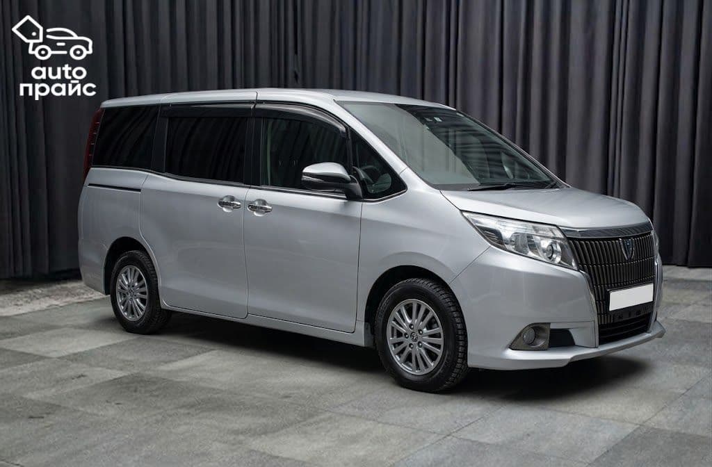 Toyota Esquire - 1