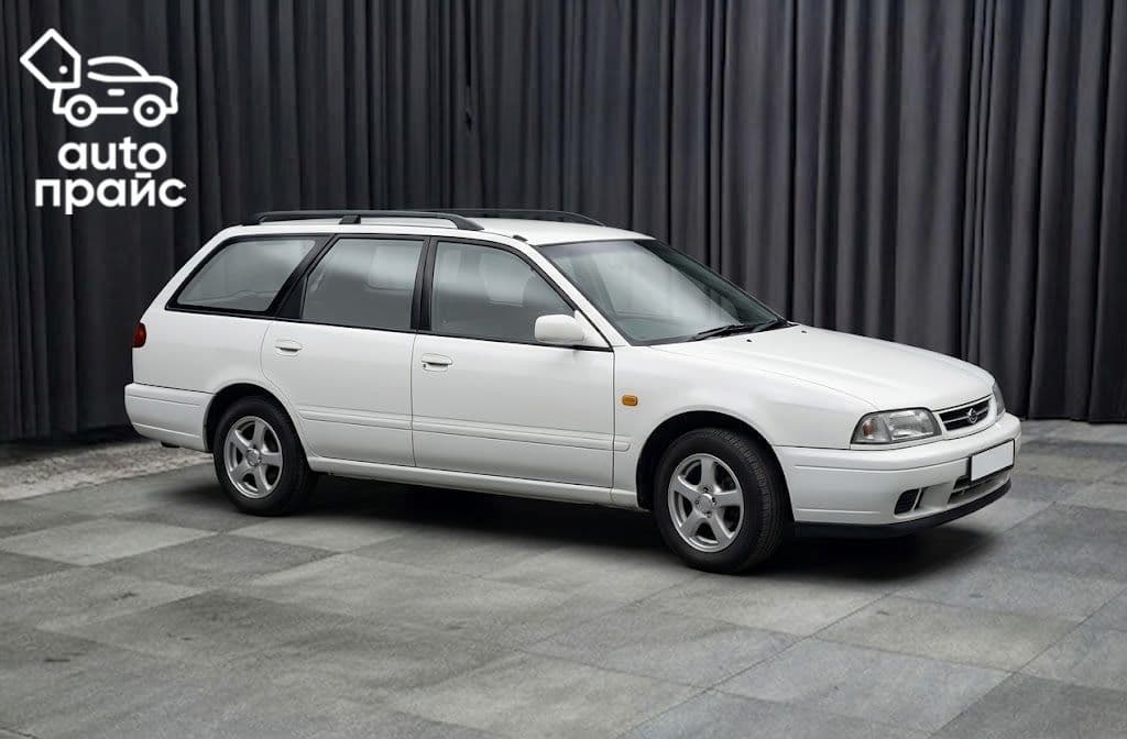Nissan Avenir - 1
