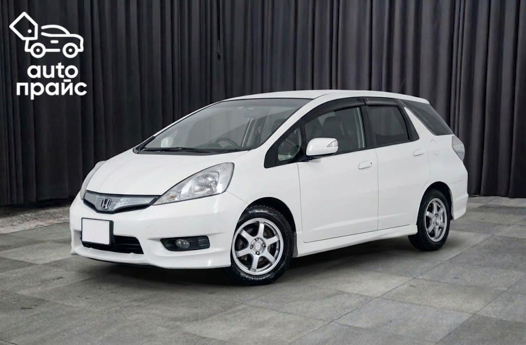 Honda Fit Shuttle - 1
