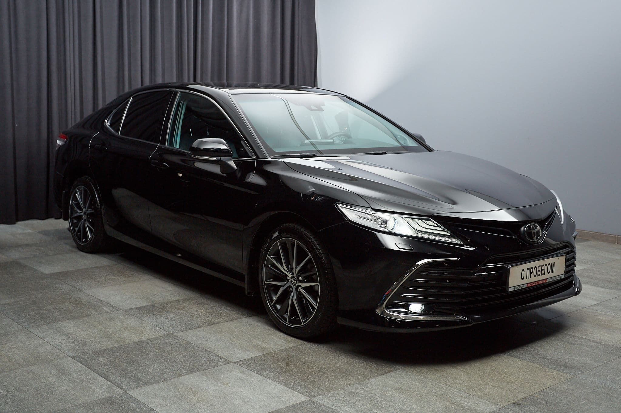 Toyota Camry - 3