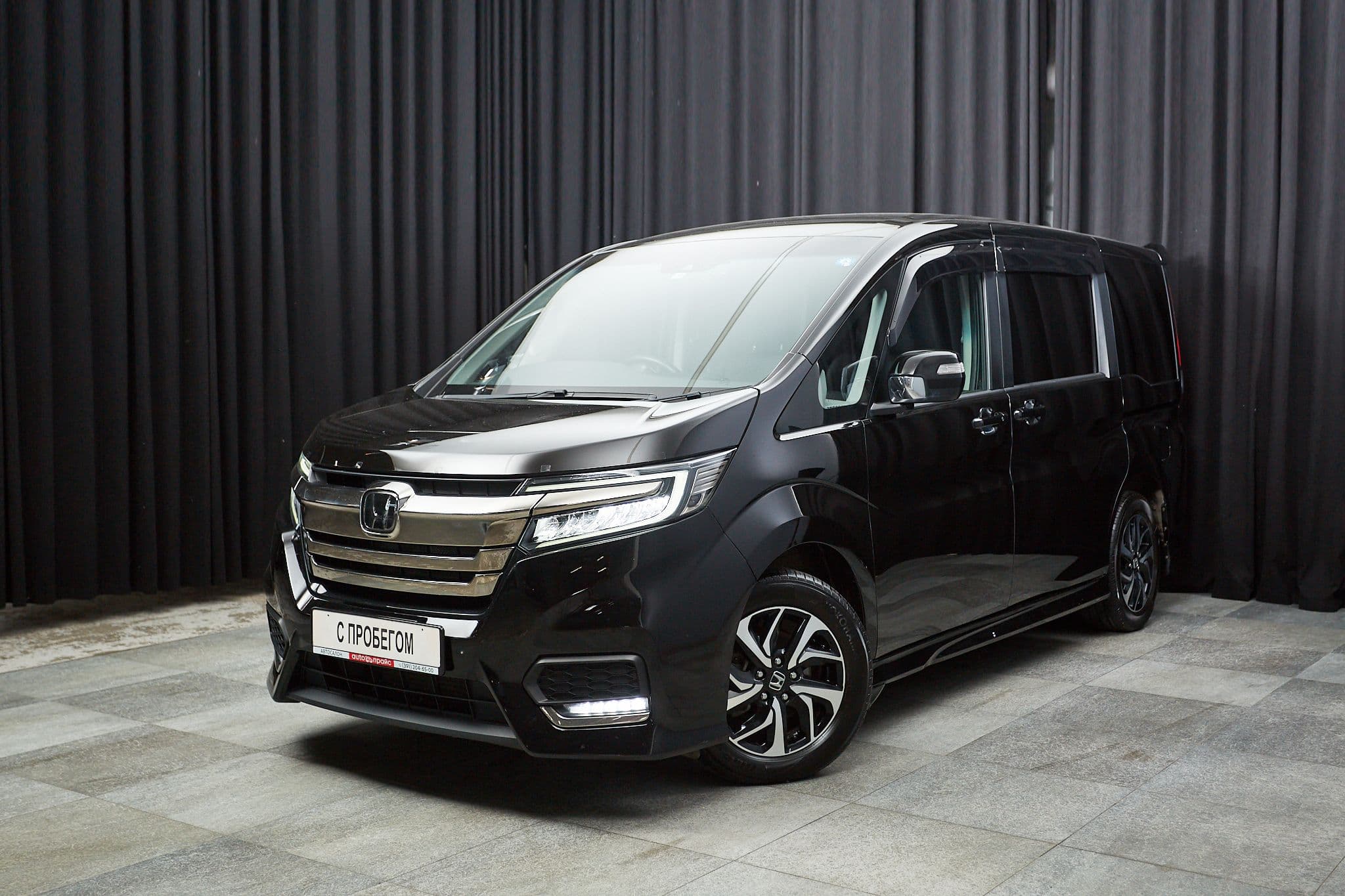 Honda Stepwgn - 1