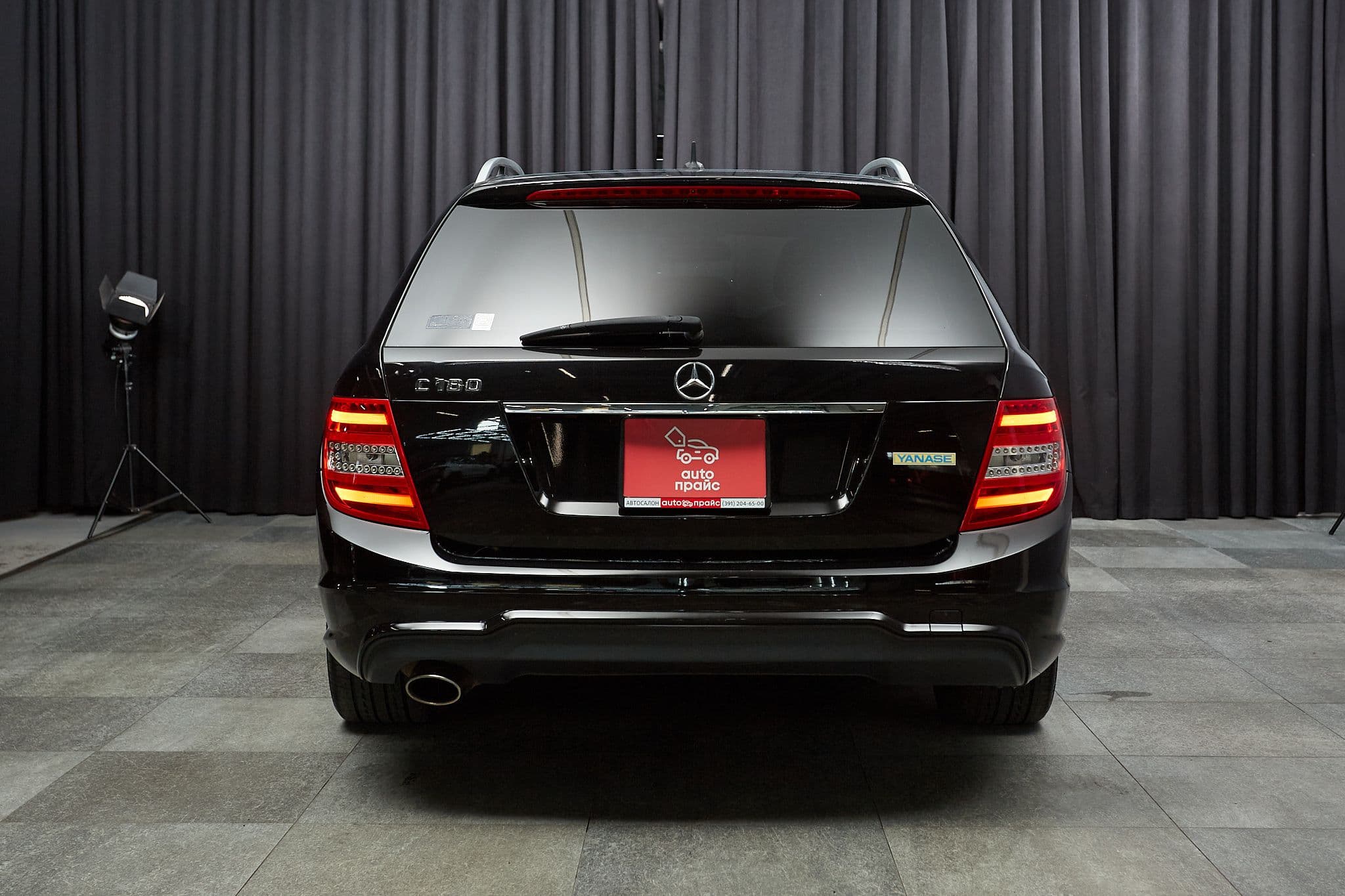 Mercedes-Benz C-180 - 5