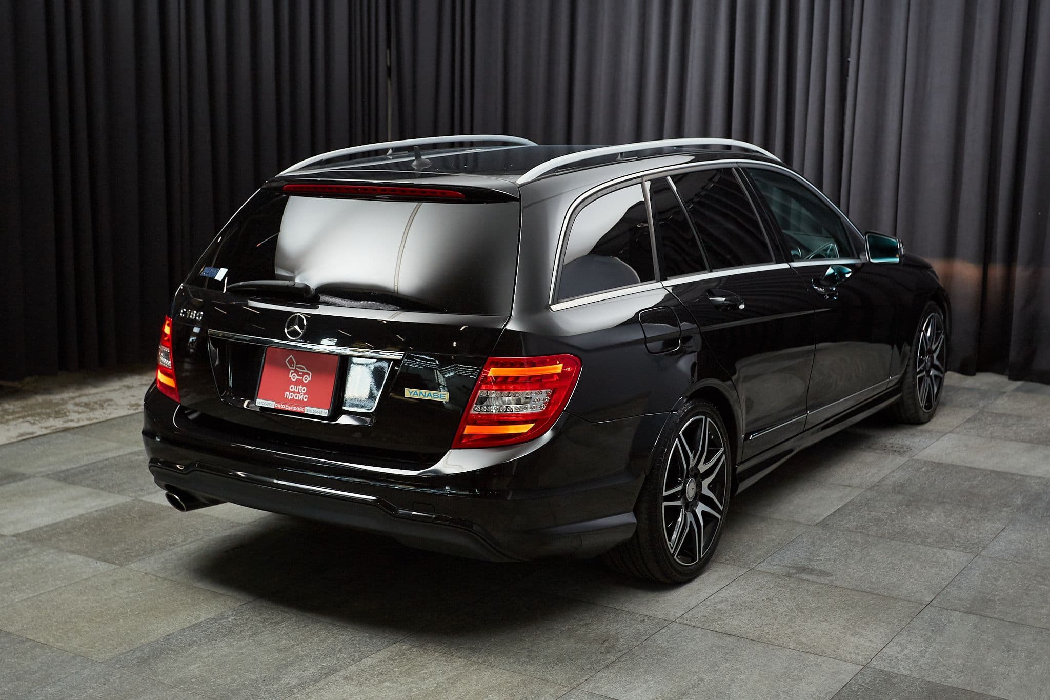 Mercedes-Benz C-180 - 4