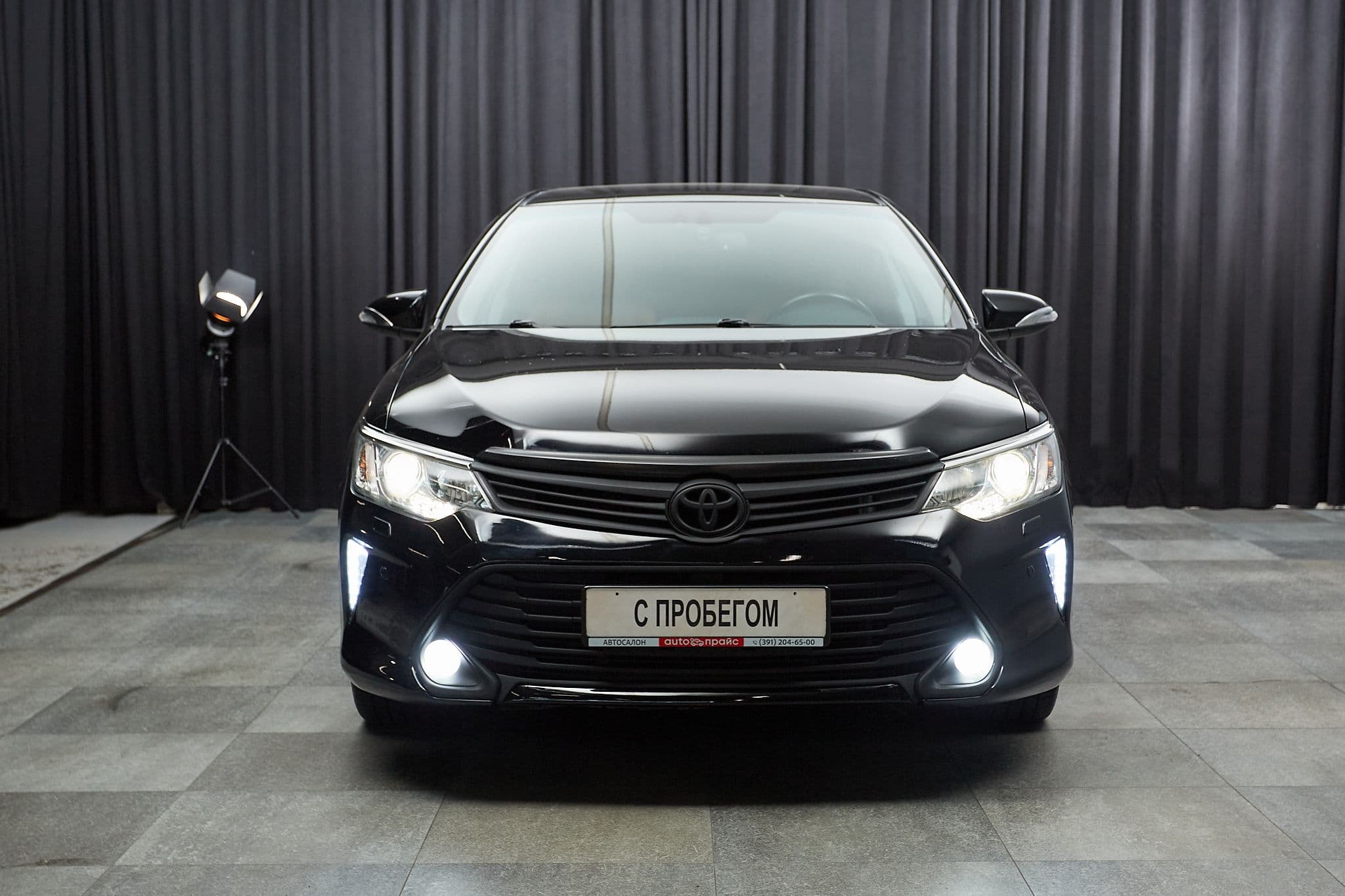 Toyota Camry - 2