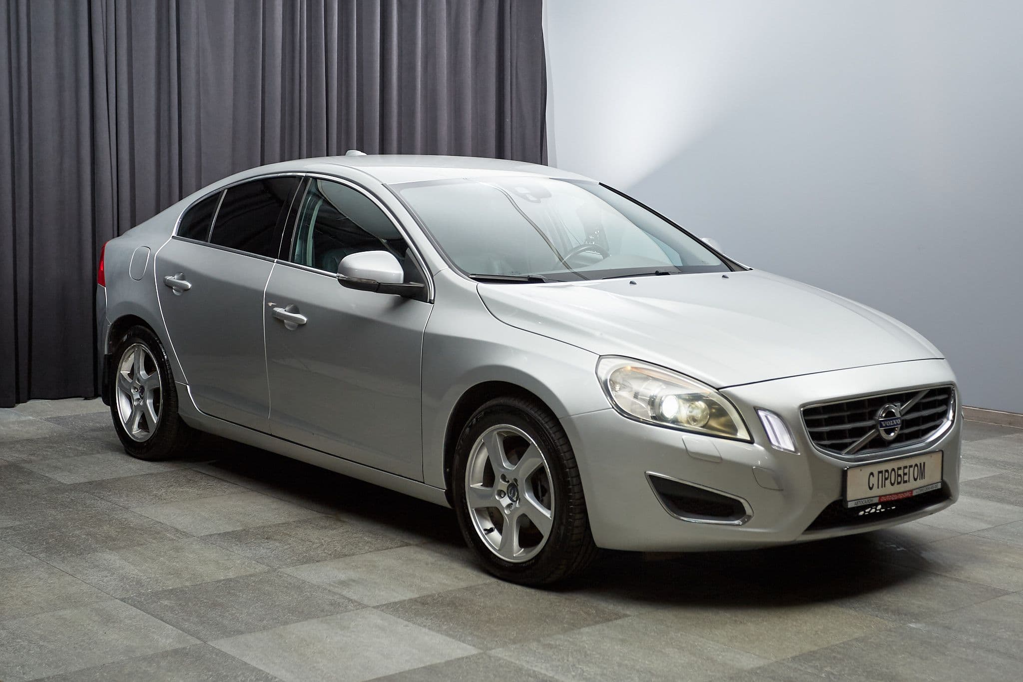 Volvo S60 - 3