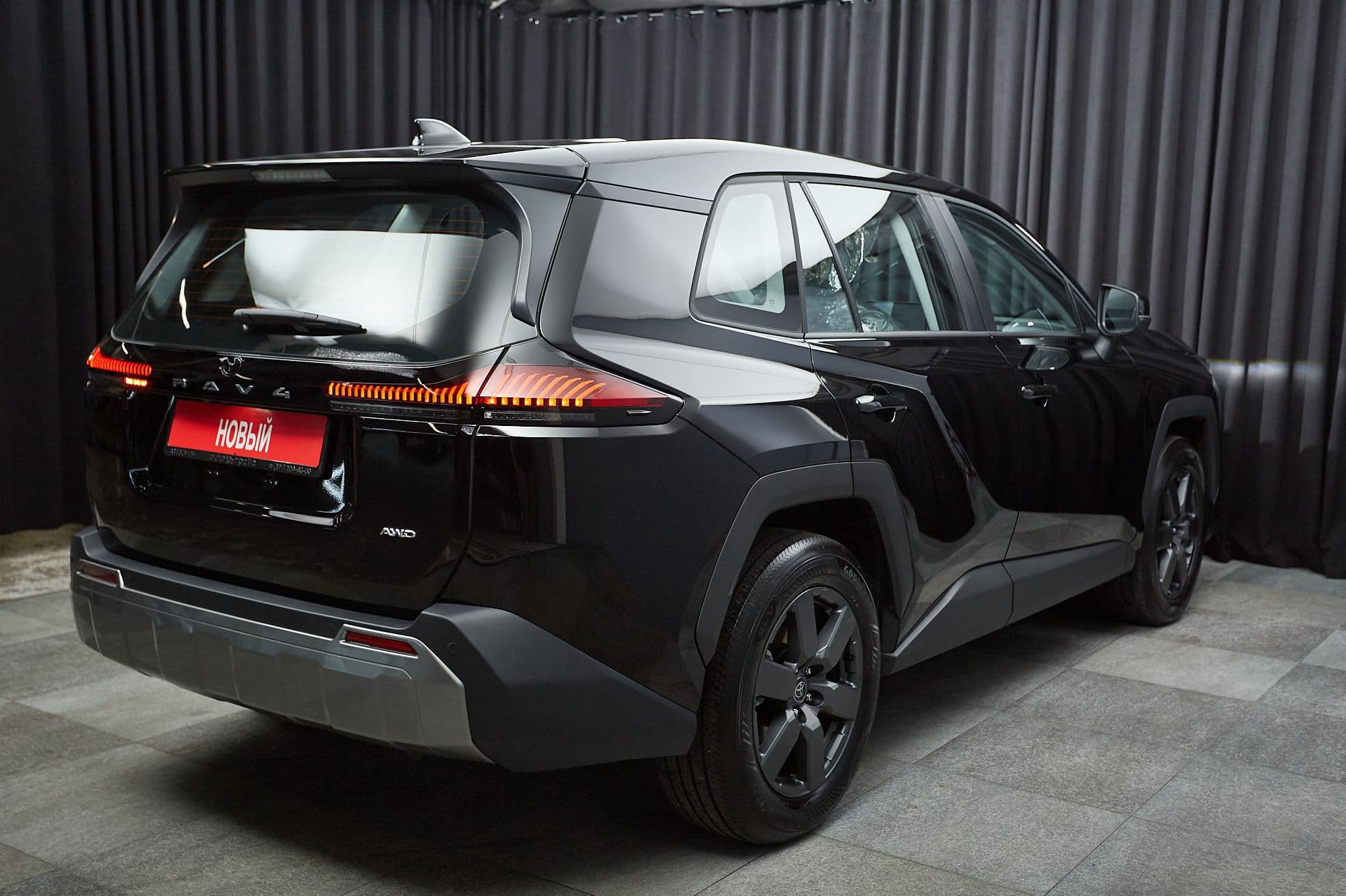Toyota RAV4 - 4