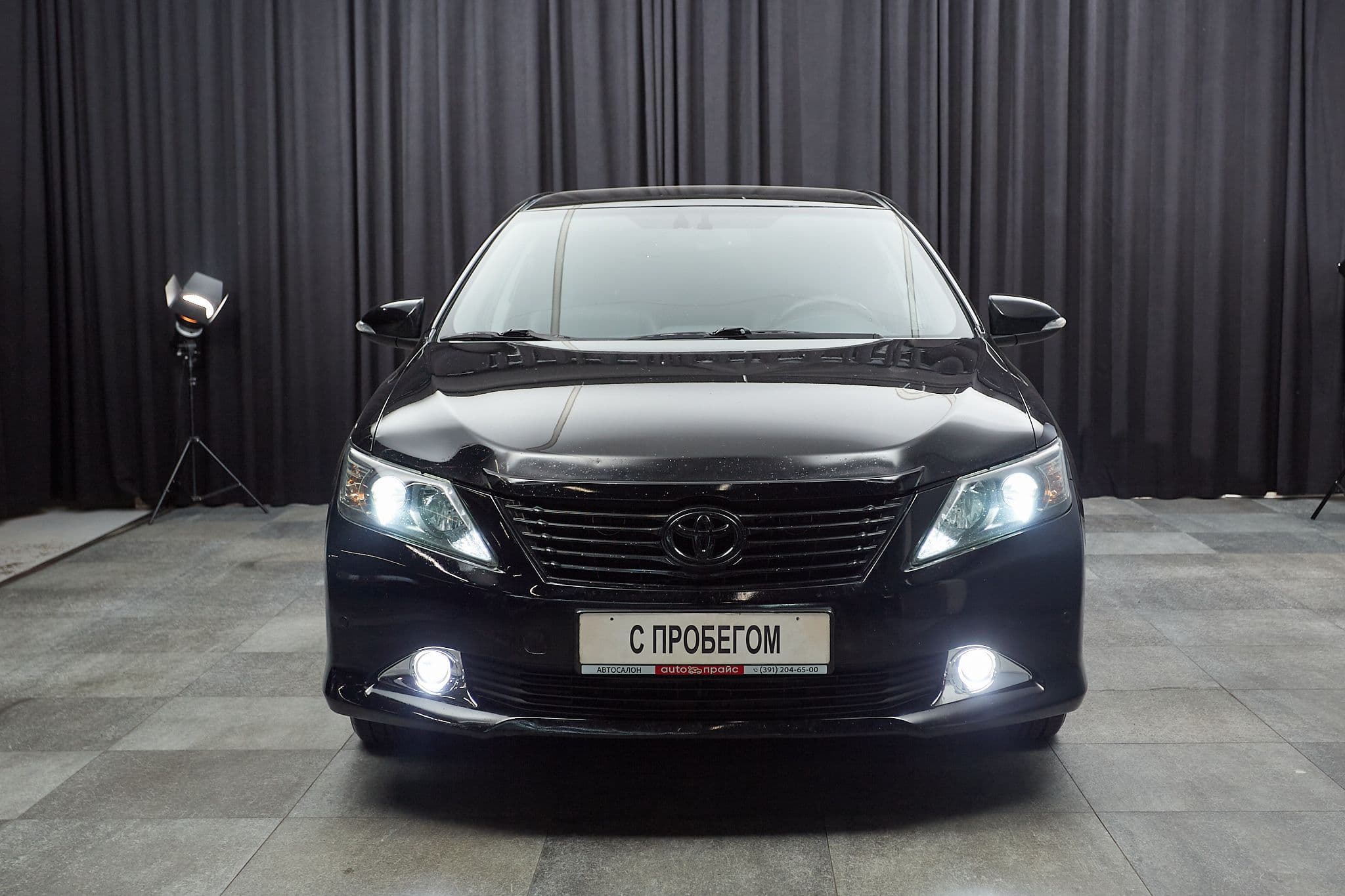 Toyota Camry - 2