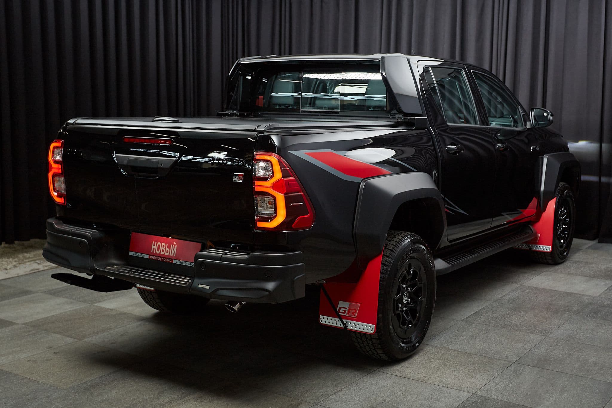 Toyota Hilux - 4