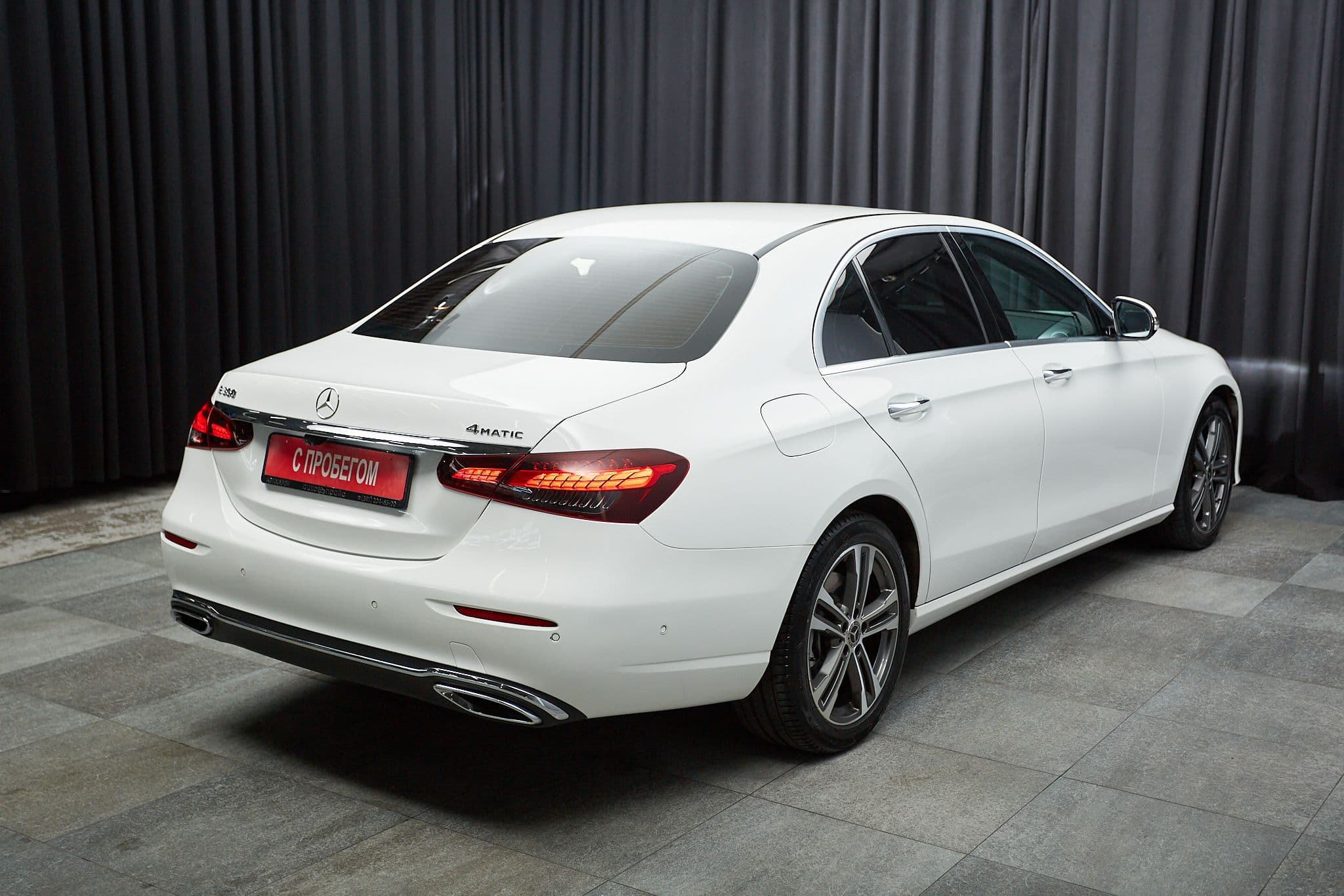 Mercedes-Benz E350 - 4