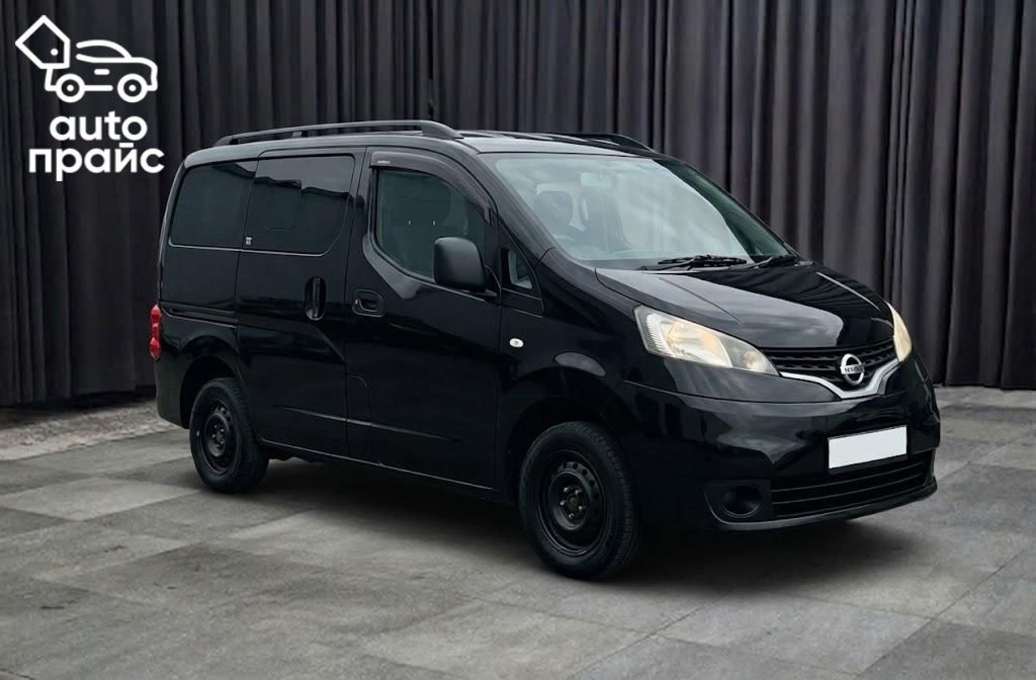Nissan NV200 - 1