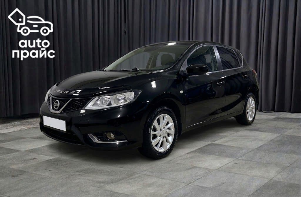 Nissan Tiida - 1