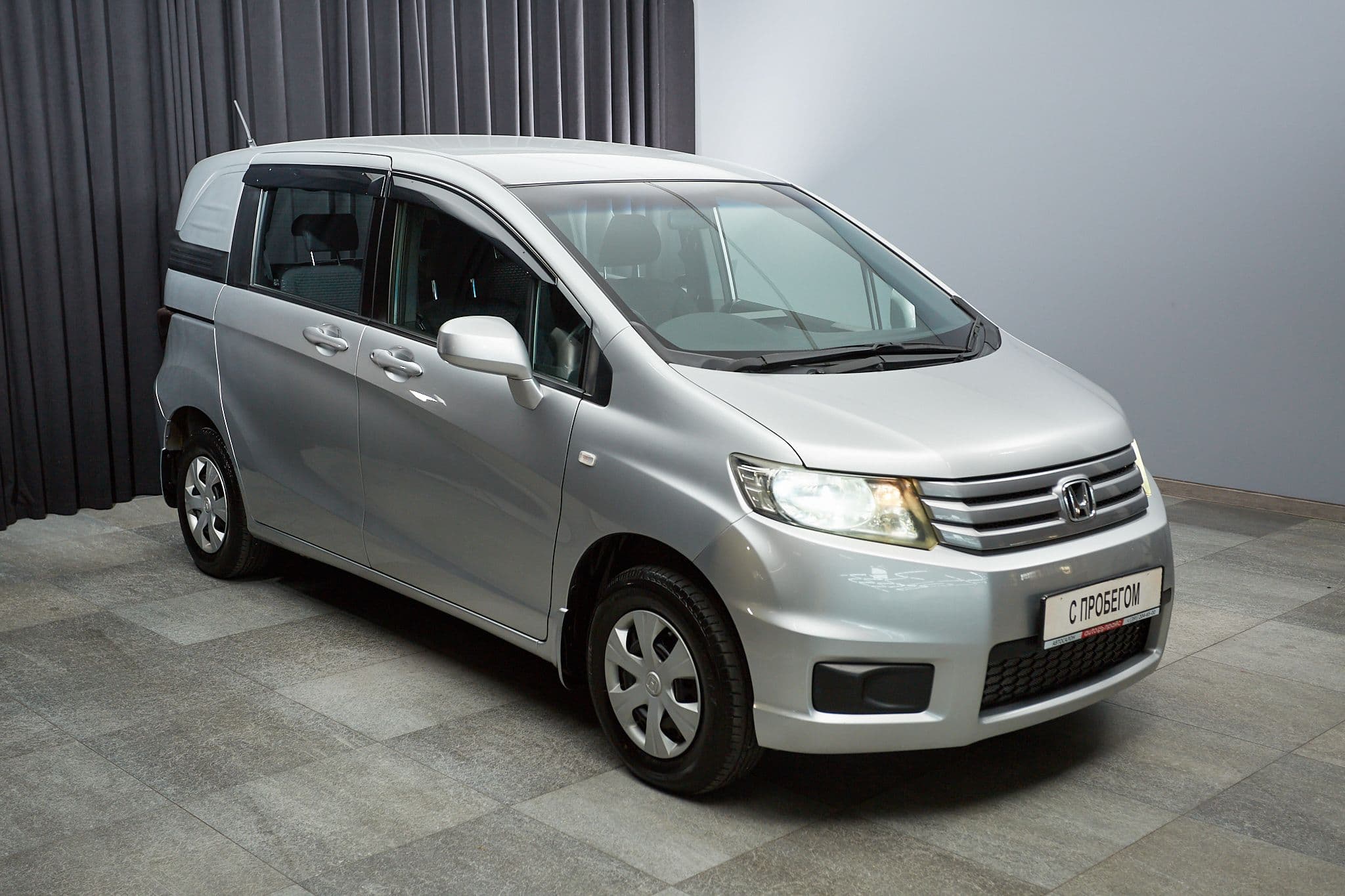 Honda Freed - 3