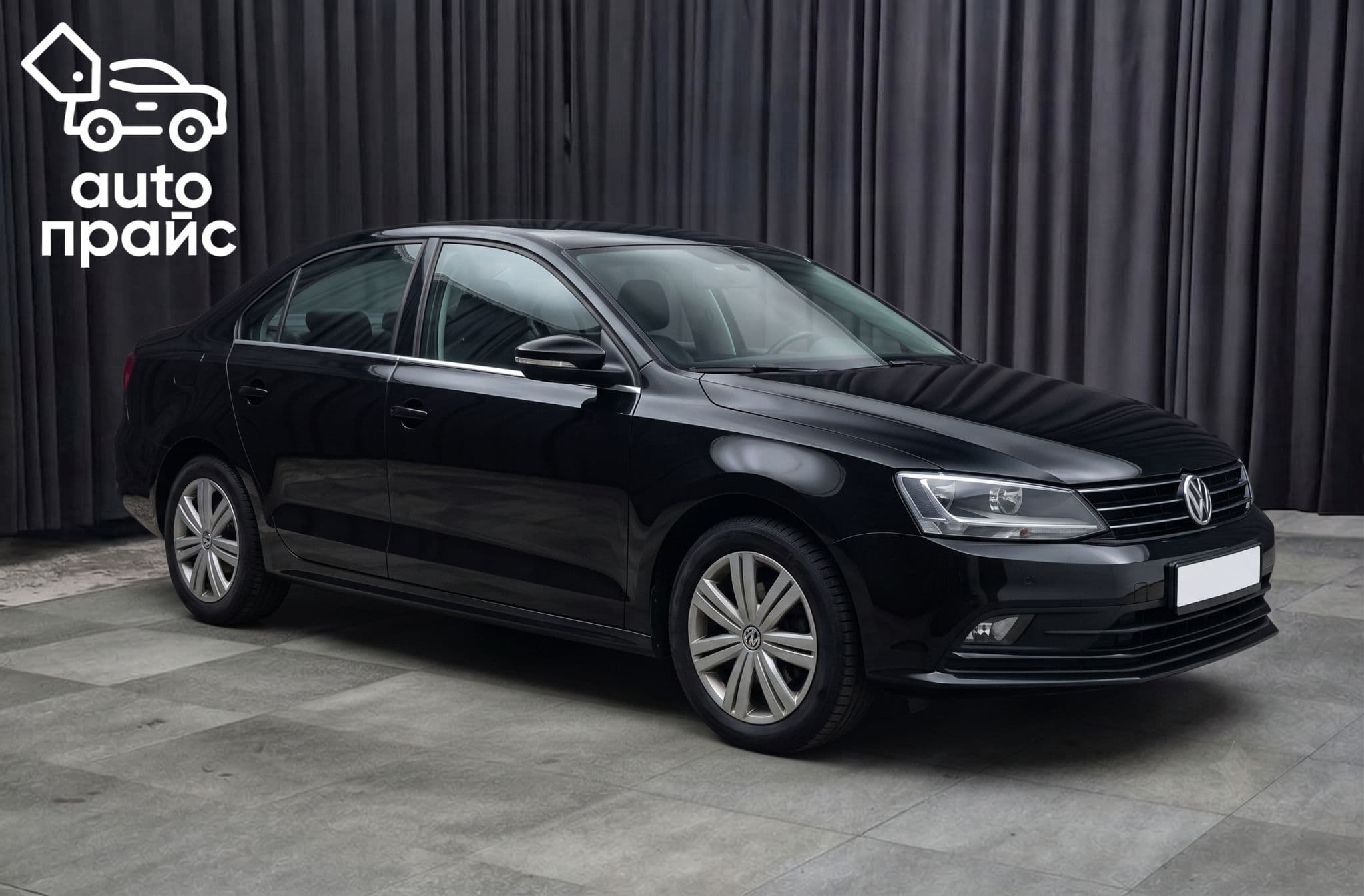 Volkswagen Jetta - 1
