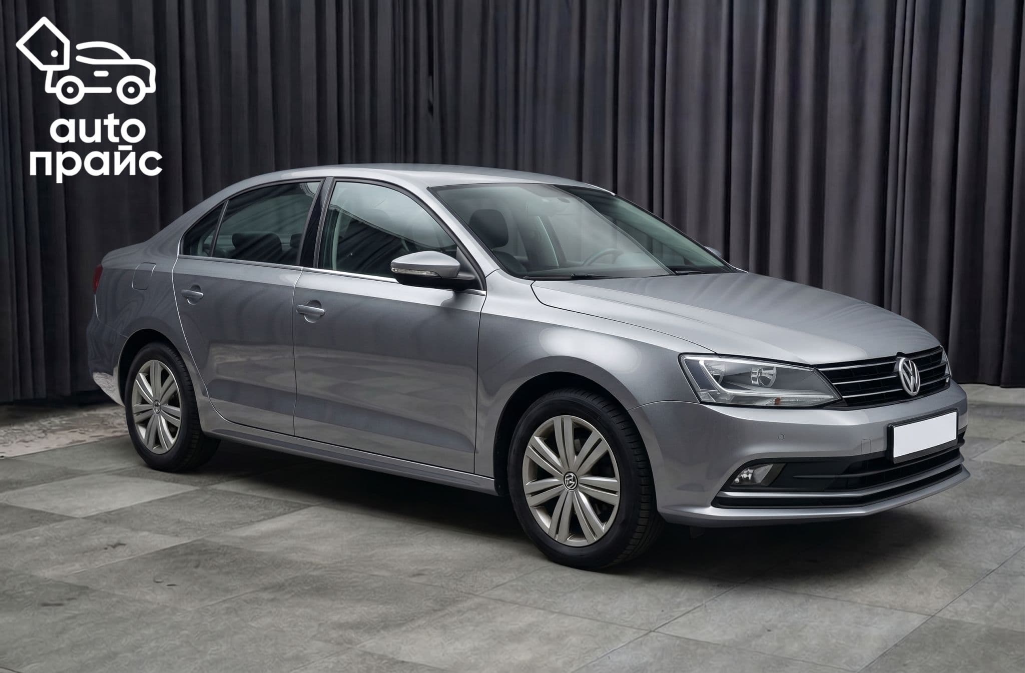 Volkswagen Jetta - 1