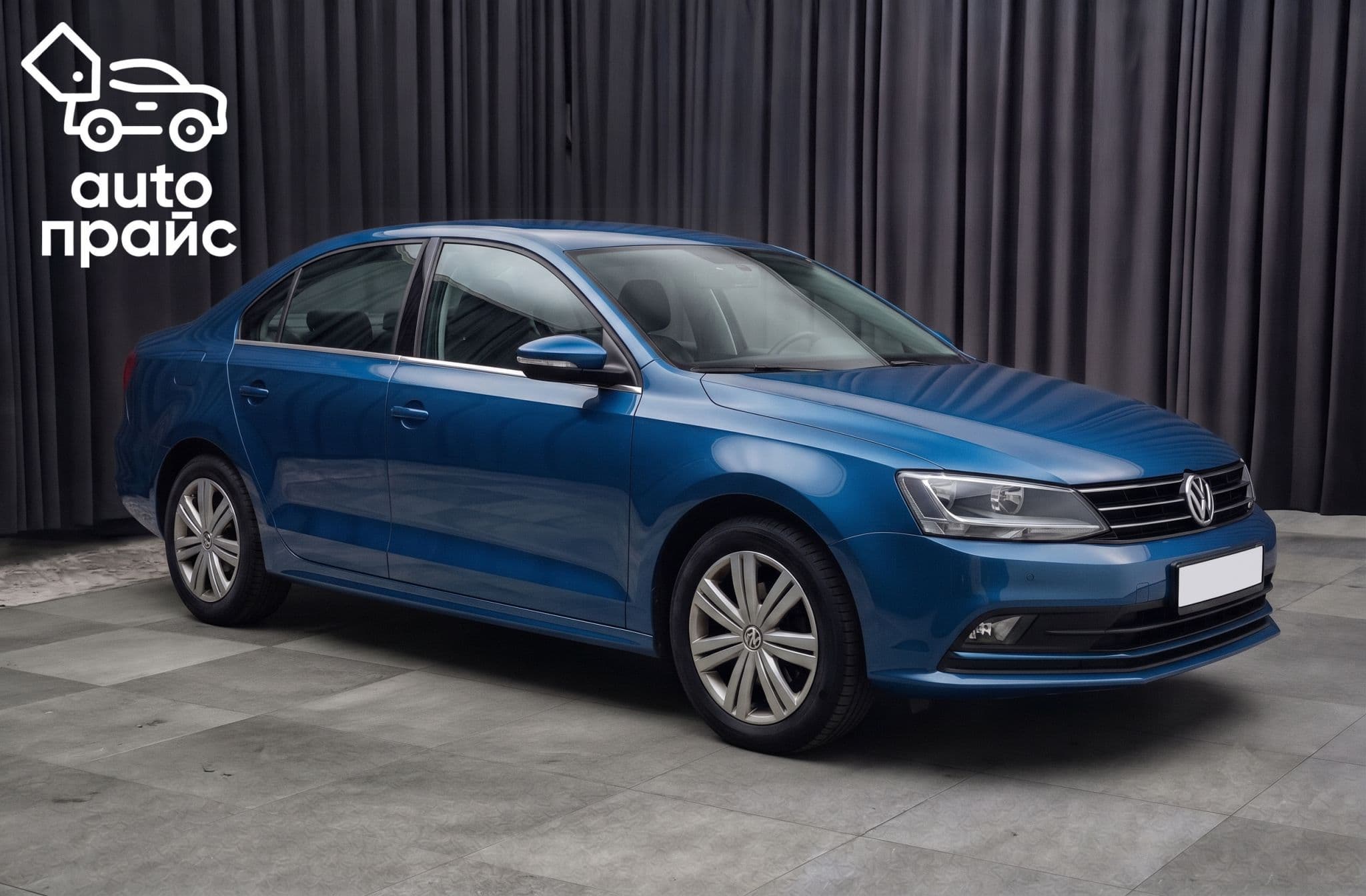 Volkswagen Jetta - 1