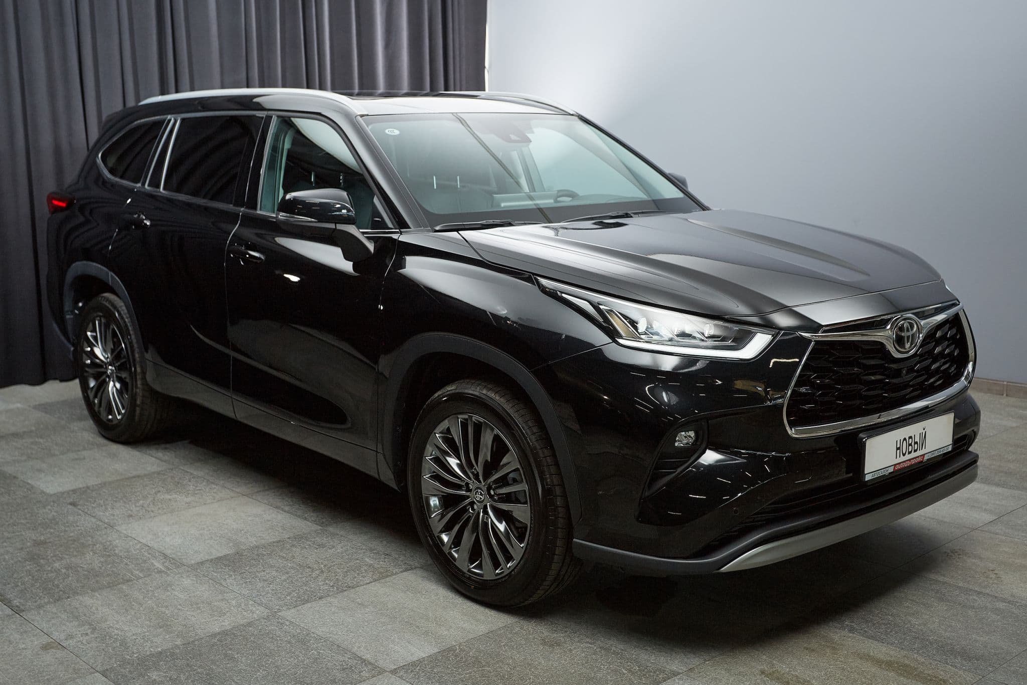 Toyota Highlander - 3