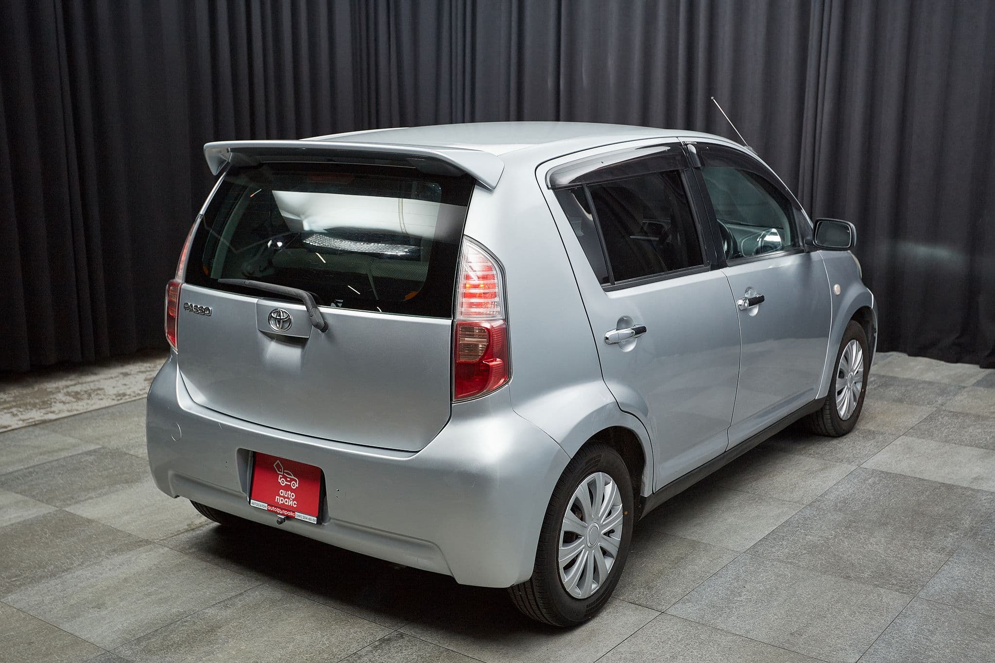 Toyota Passo - 4