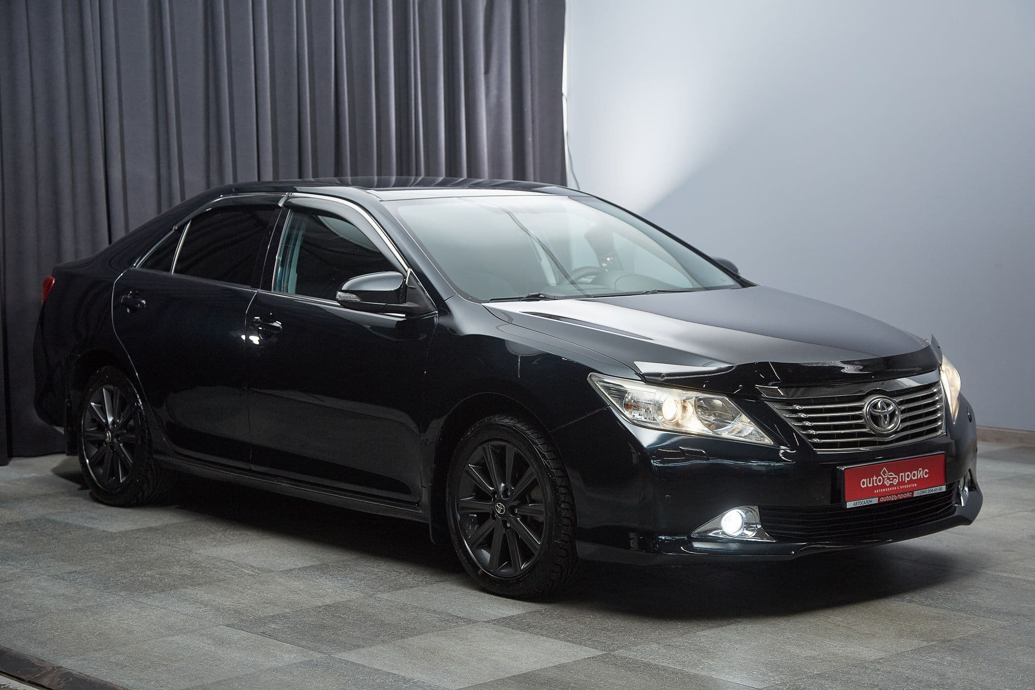 Toyota Camry - 3