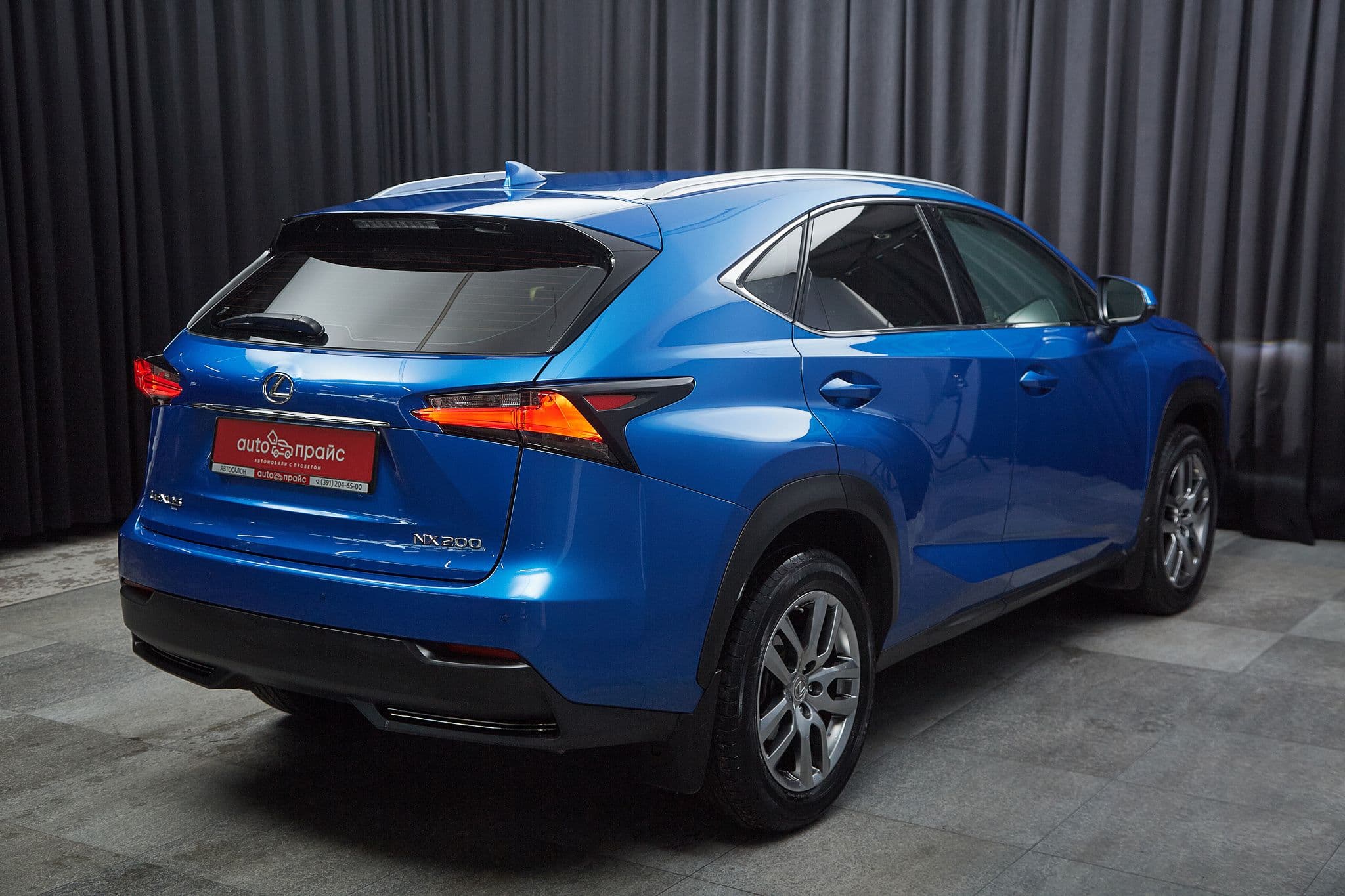 Lexus NX200 - 4