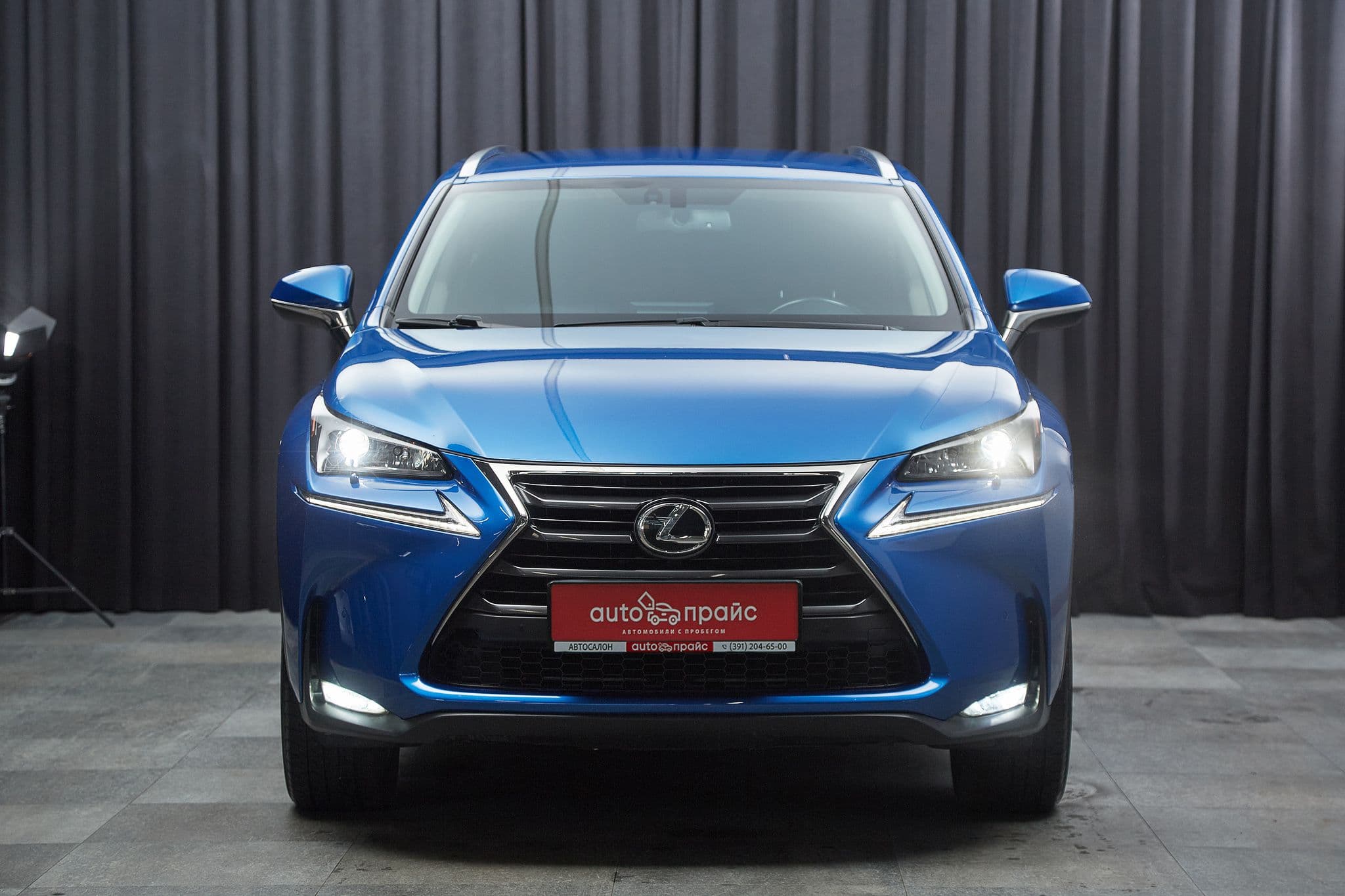 Lexus NX200 - 2