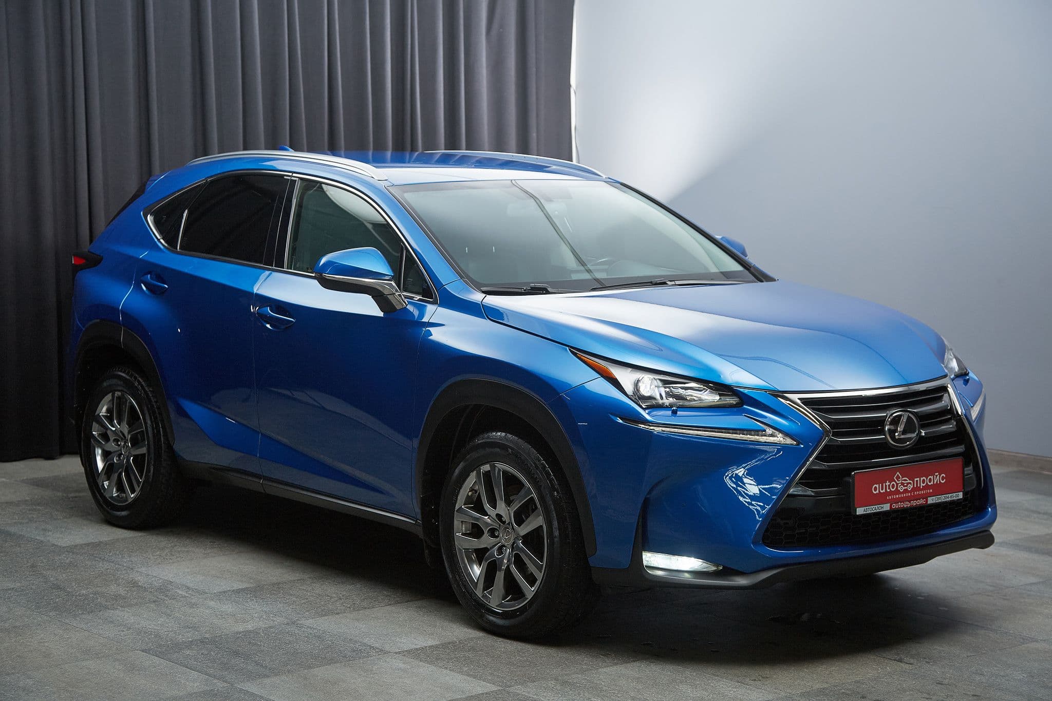 Lexus NX200 - 3