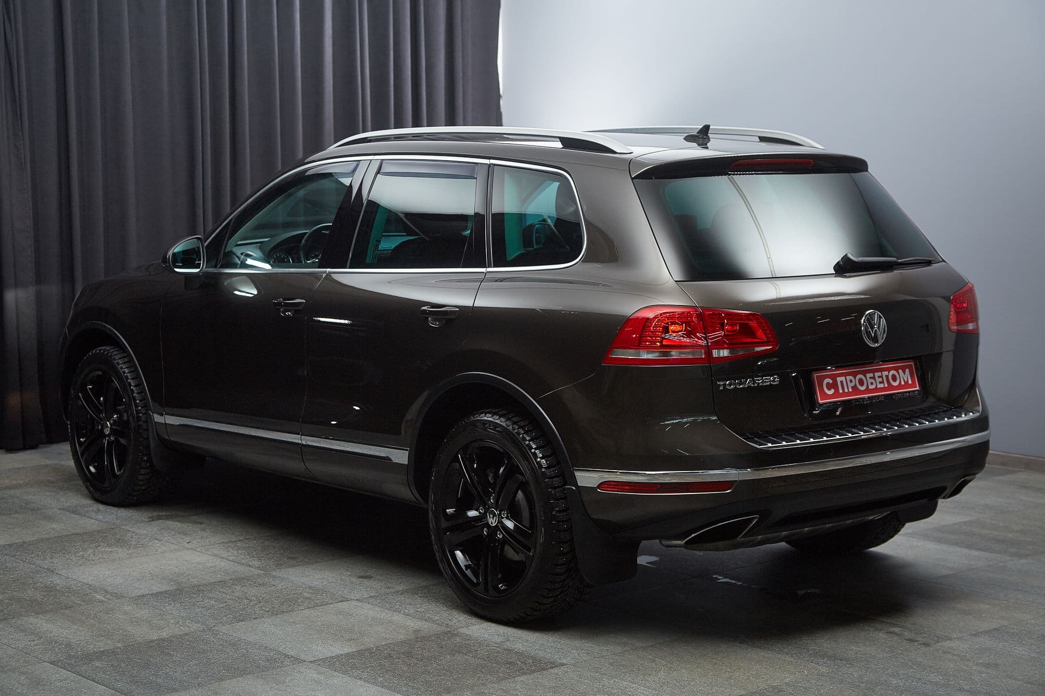 Volkswagen Touareg - 4