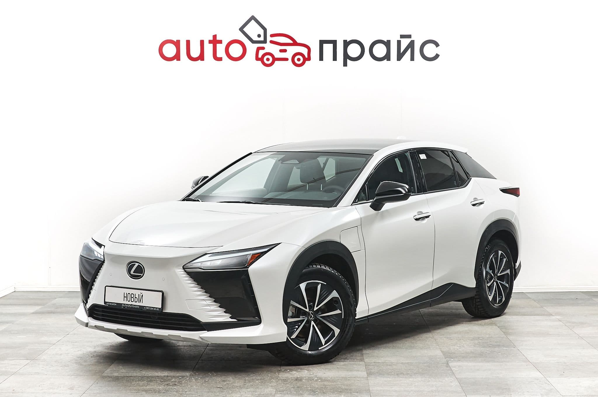 Lexus RZ450e - 2