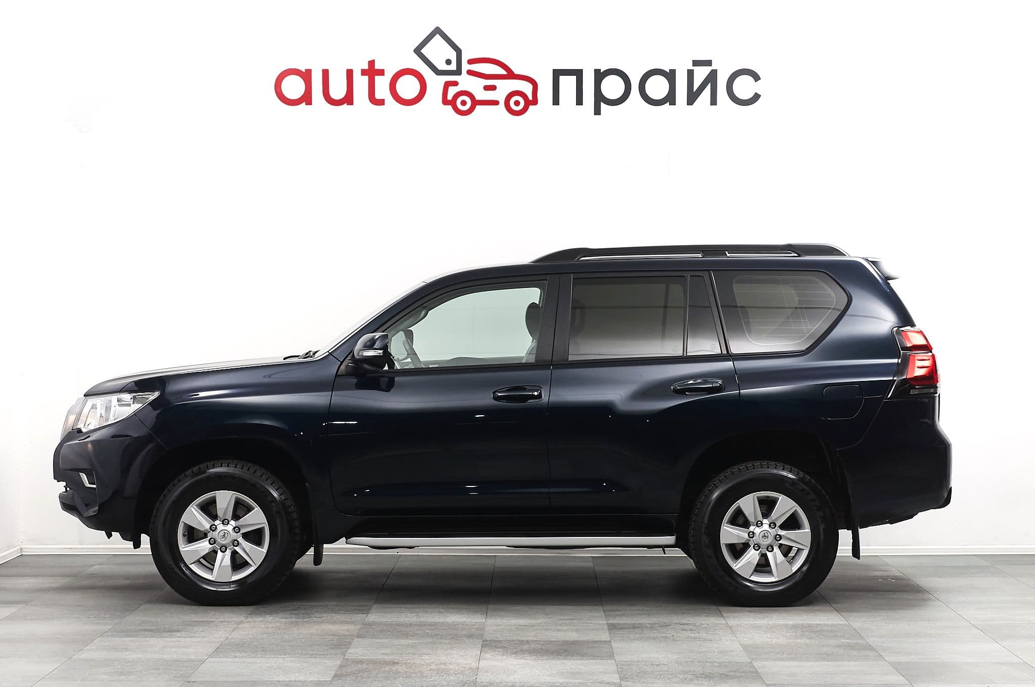 Toyota Land Cruiser Prado - 3