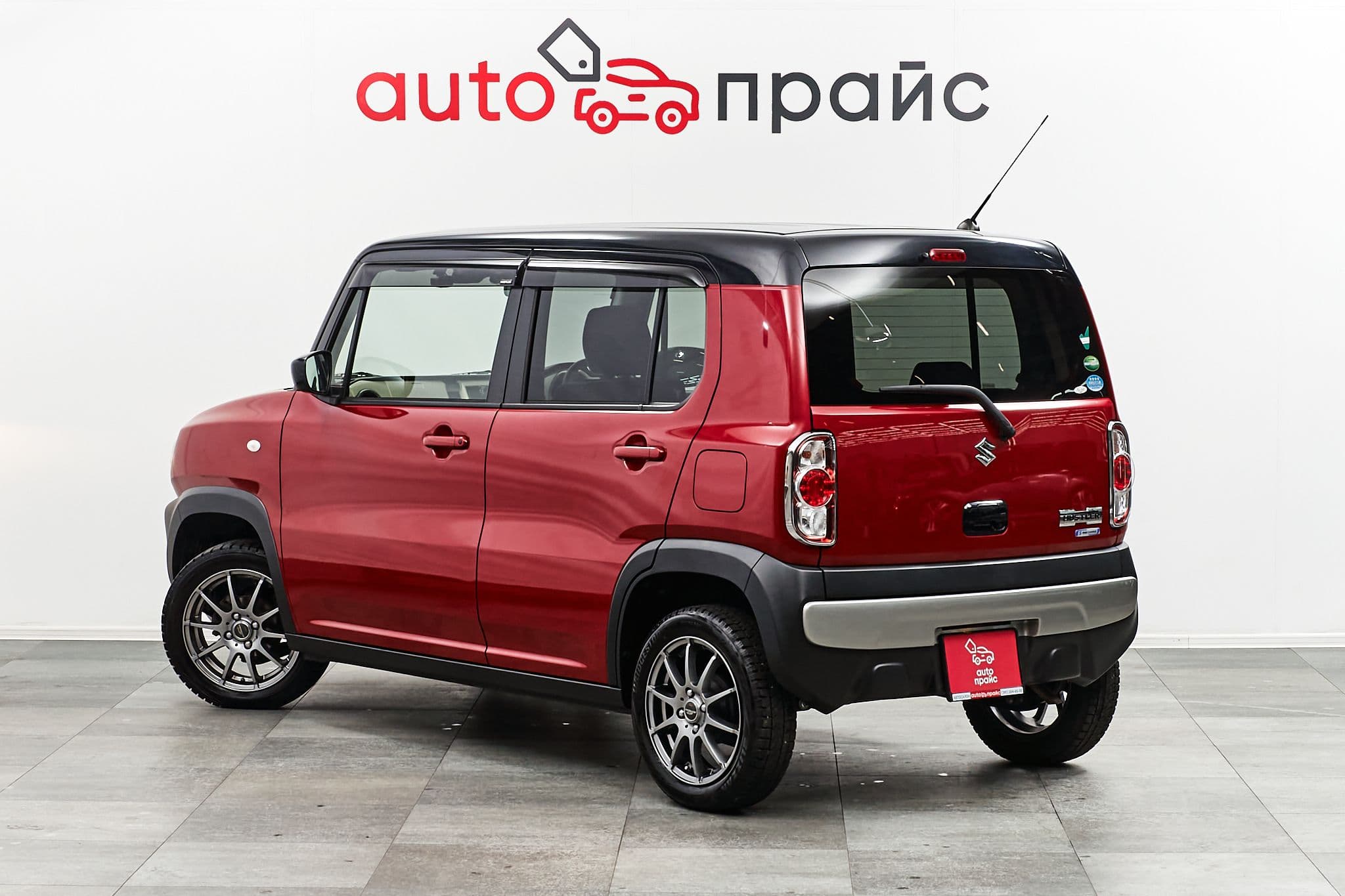 Suzuki Hustler - 5