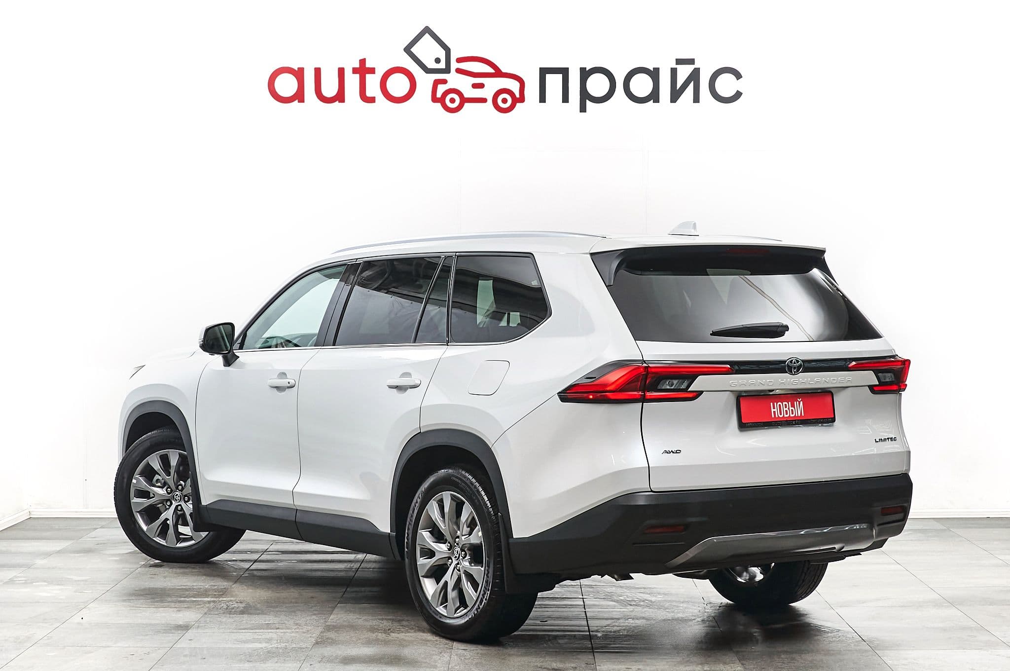 Toyota Grand Highlander - 4