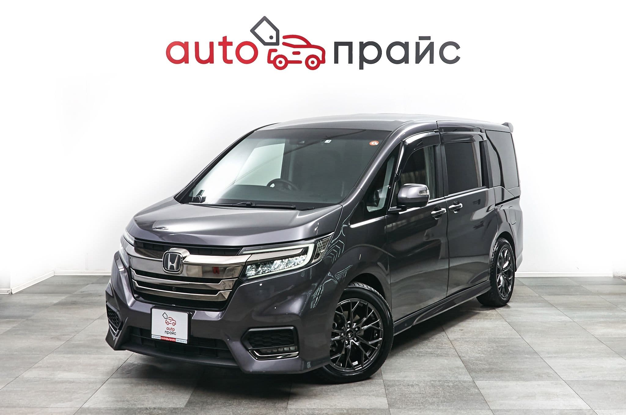 Honda Stepwgn - 2