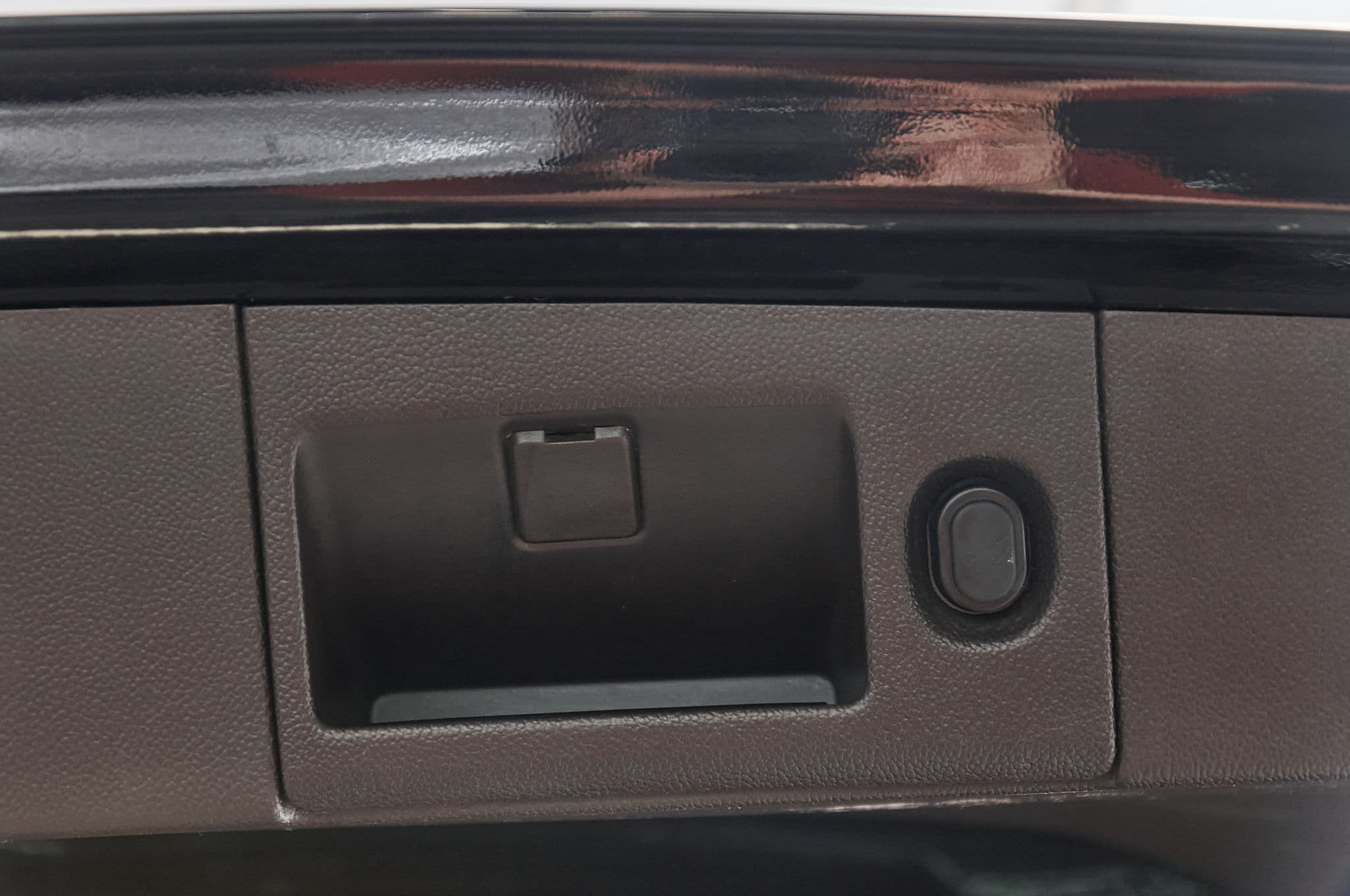 Chevrolet Tahoe - 1