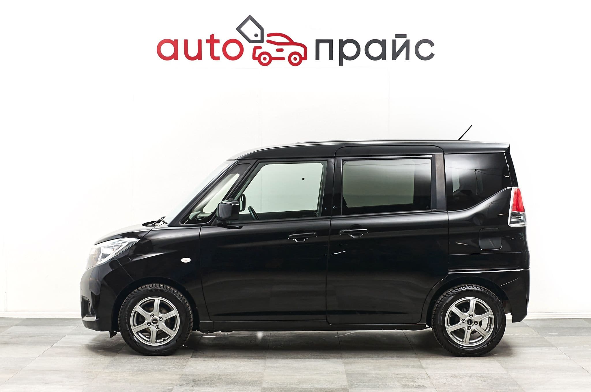 Suzuki Solio - 3