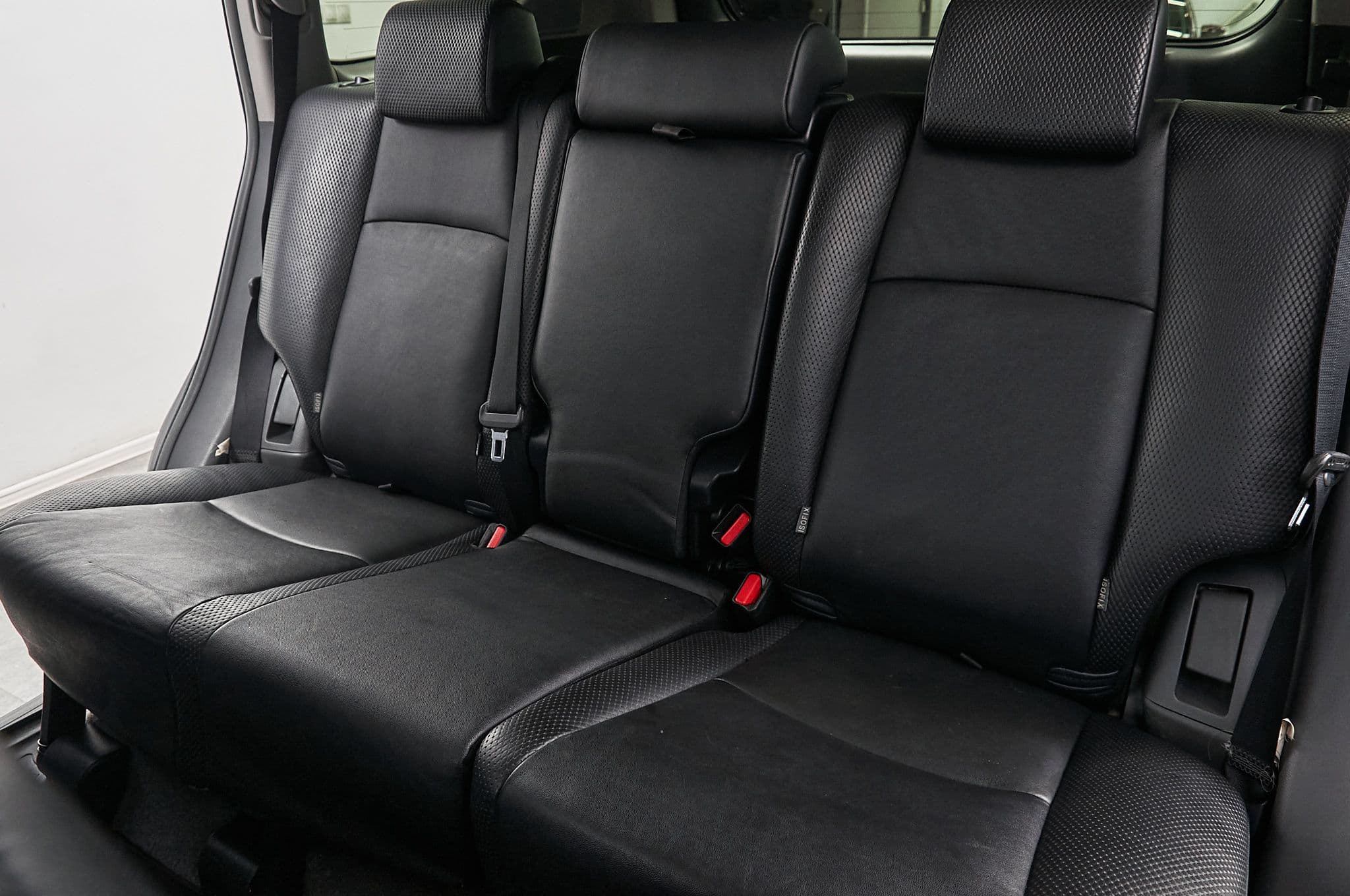 Toyota Land Cruiser Prado - 3