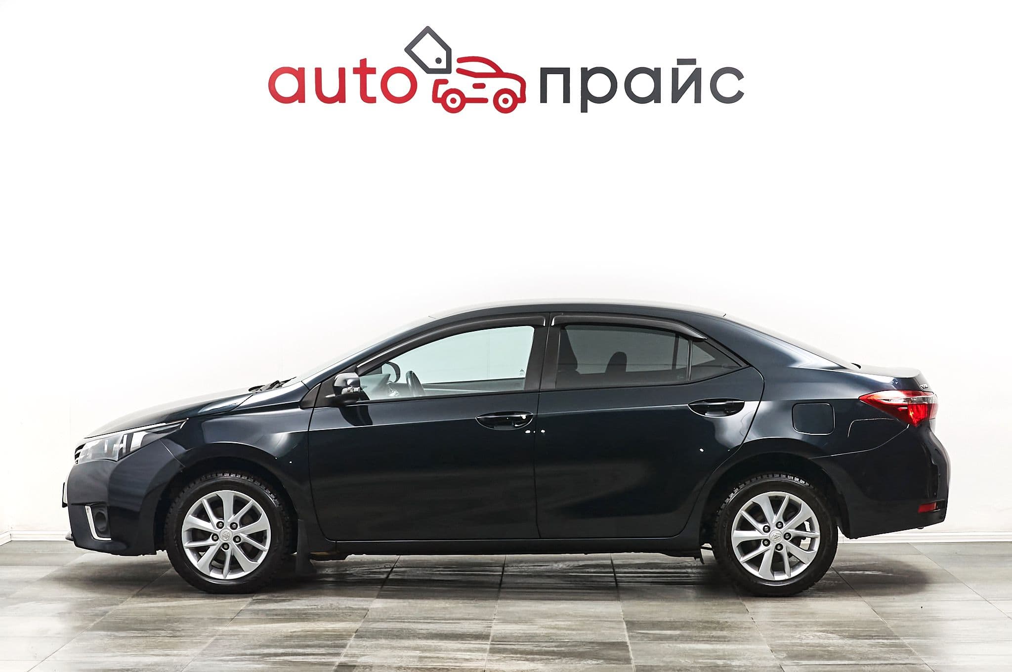 Toyota Corolla - 3
