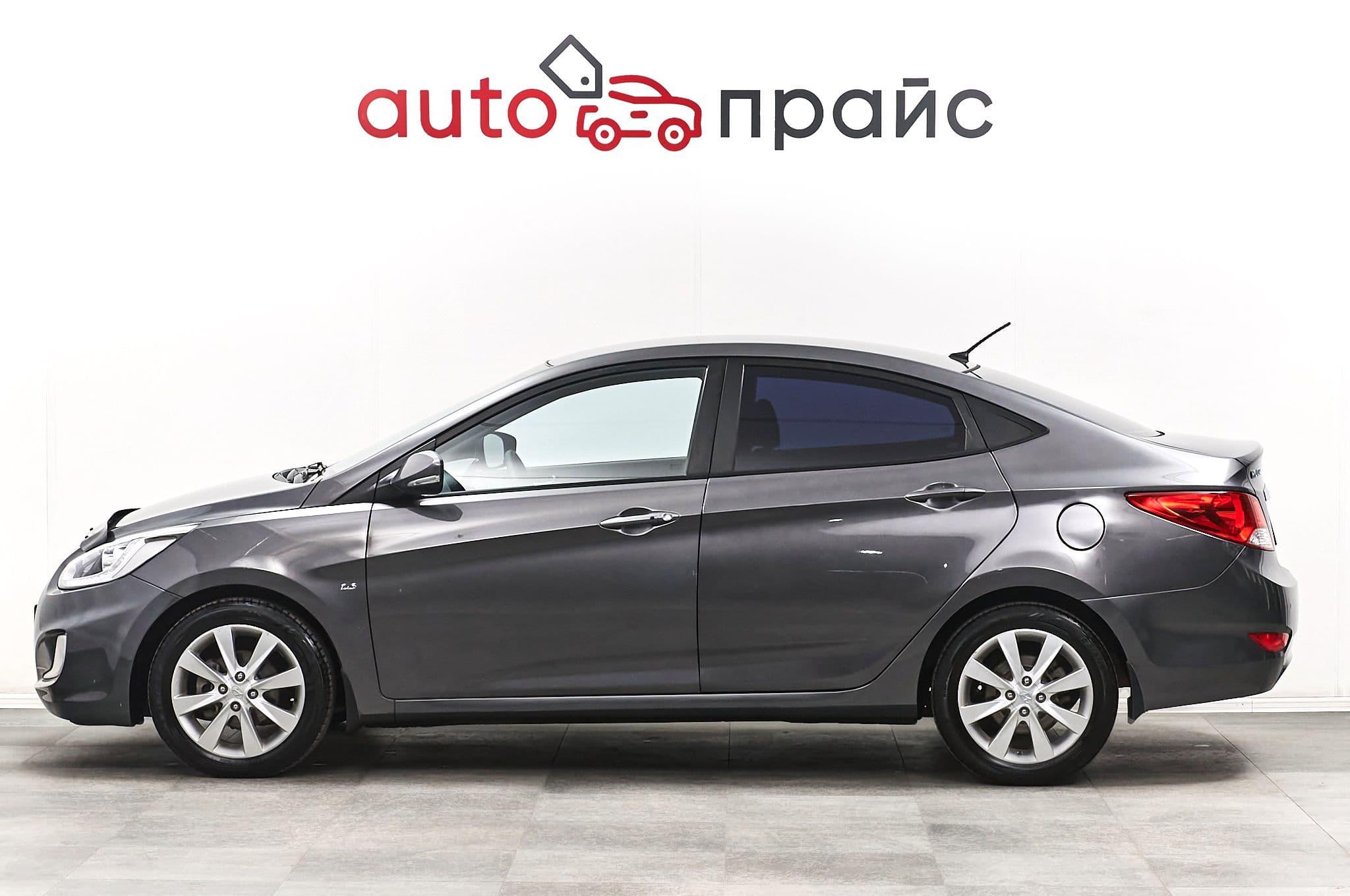 Hyundai Solaris - 3