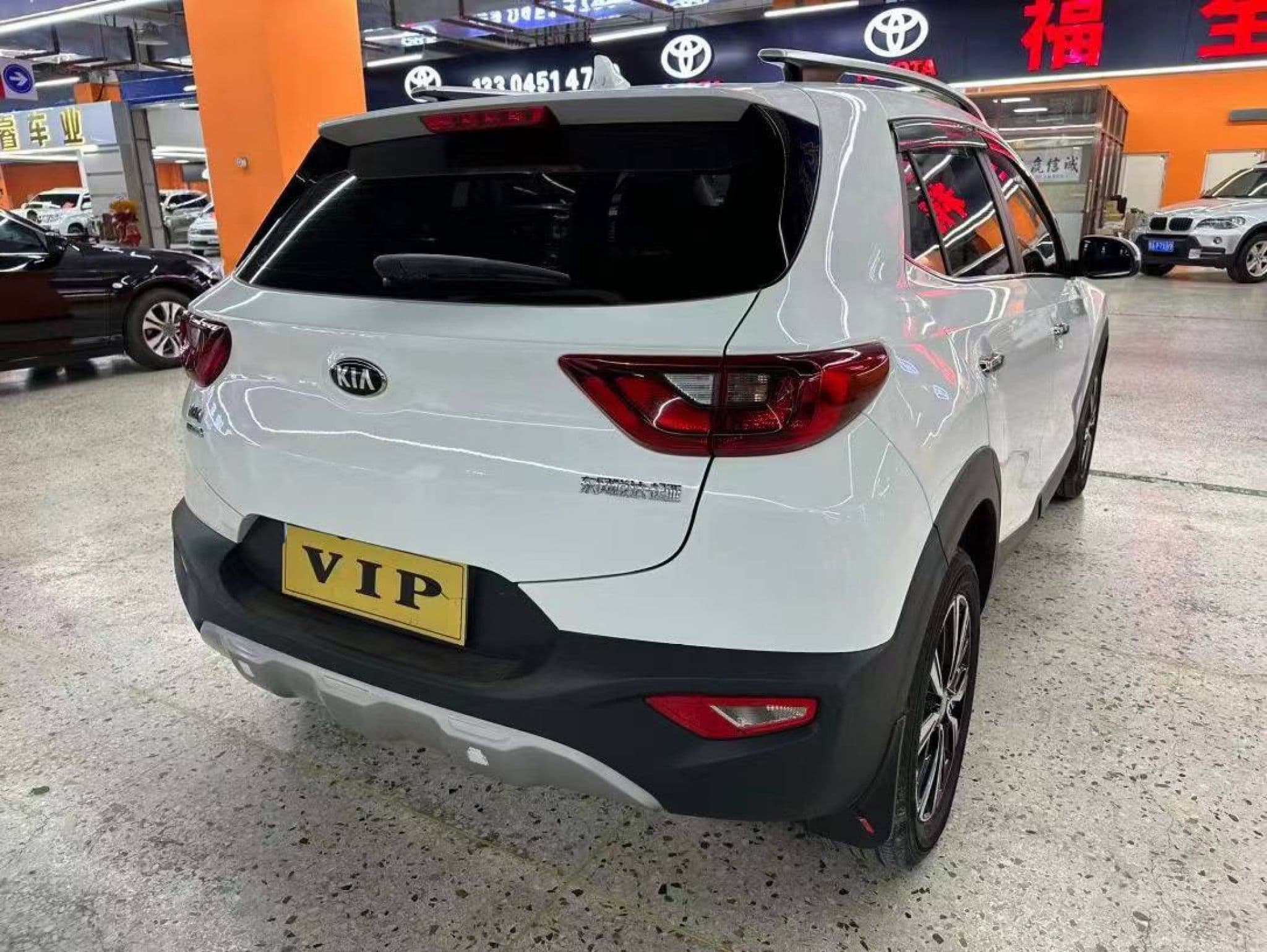 Kia KX1 - 2